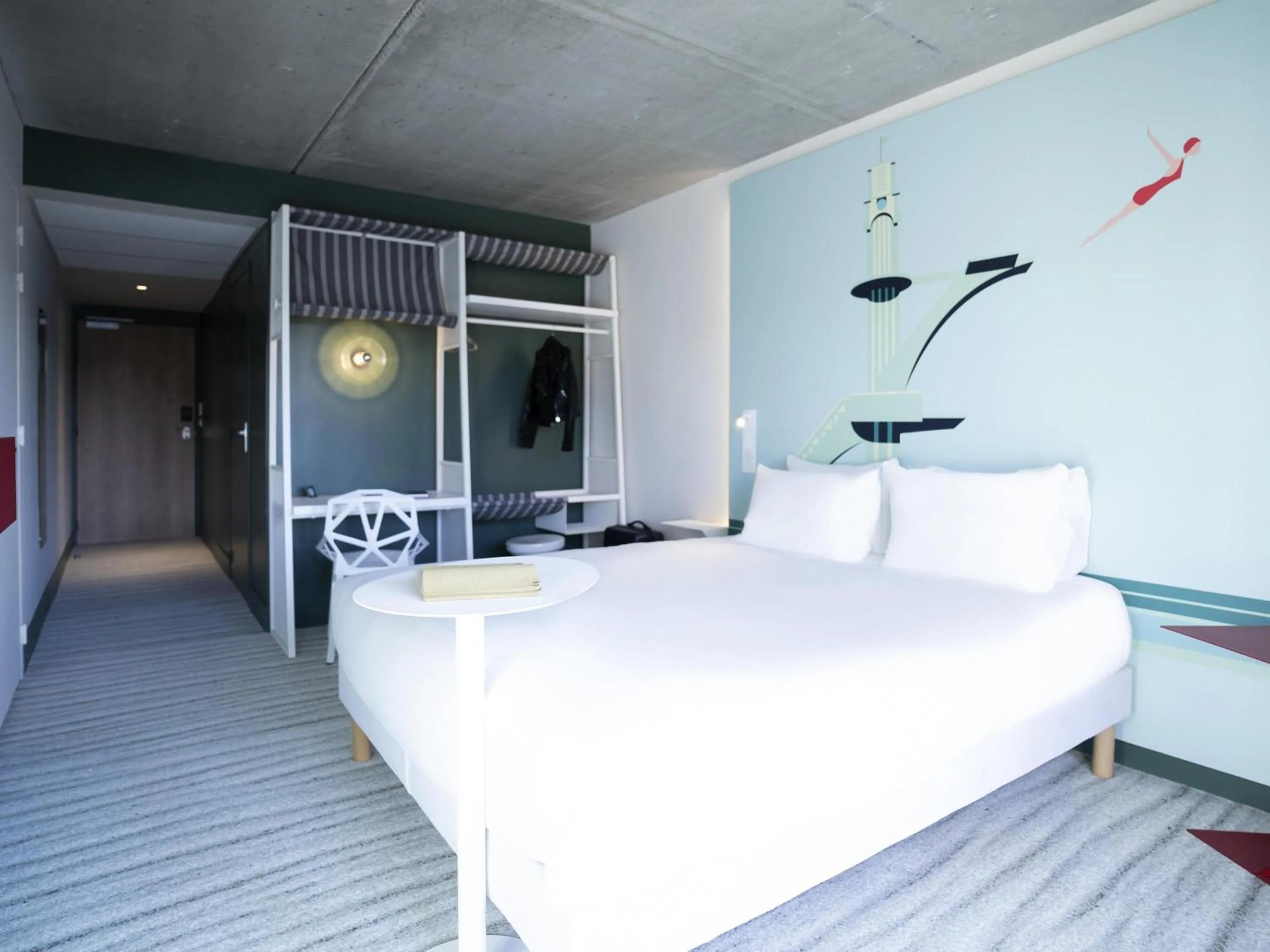 Bedroom, Bed in Ibis Styles Le Touquet