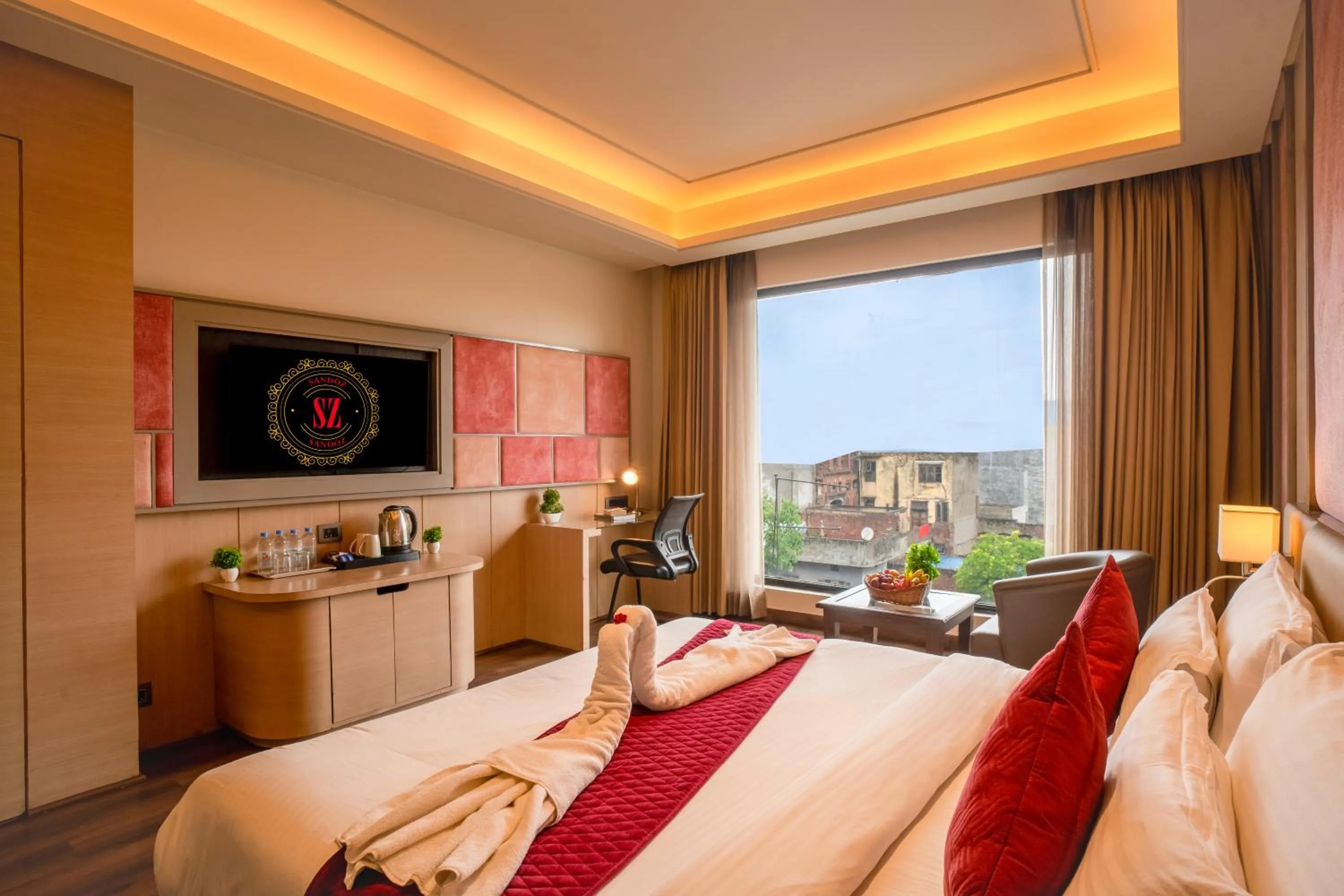 Bed in SANDOZ Pribson Hotel near Golden Temple