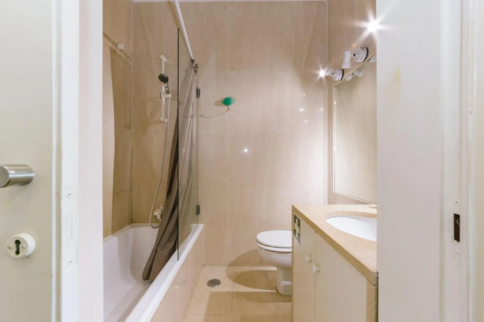 Shower in Rent4Rest Estoril Beachfront Apartments