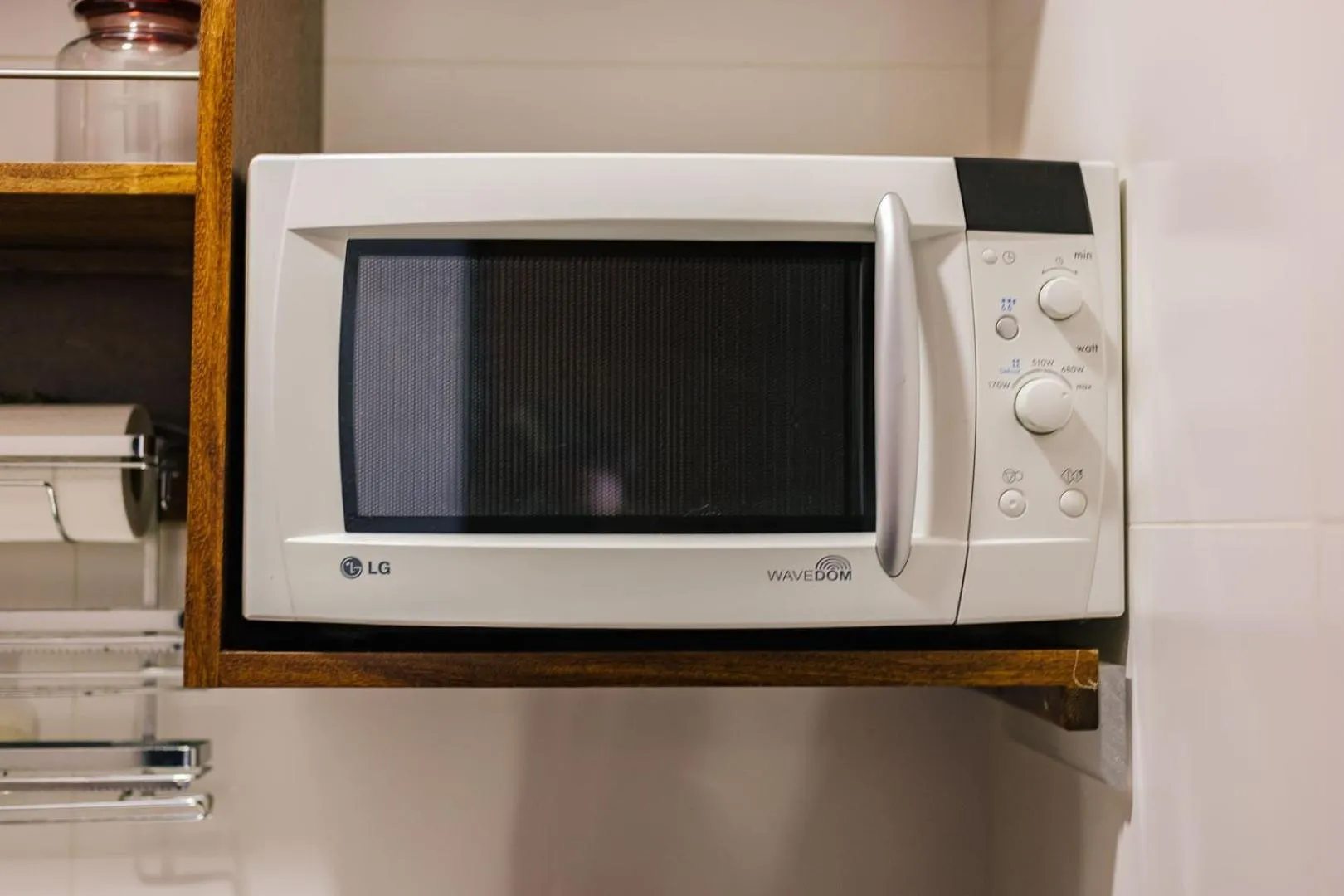 Kitchen or kitchenette in Rent4Rest Estoril Beachfront Apartments