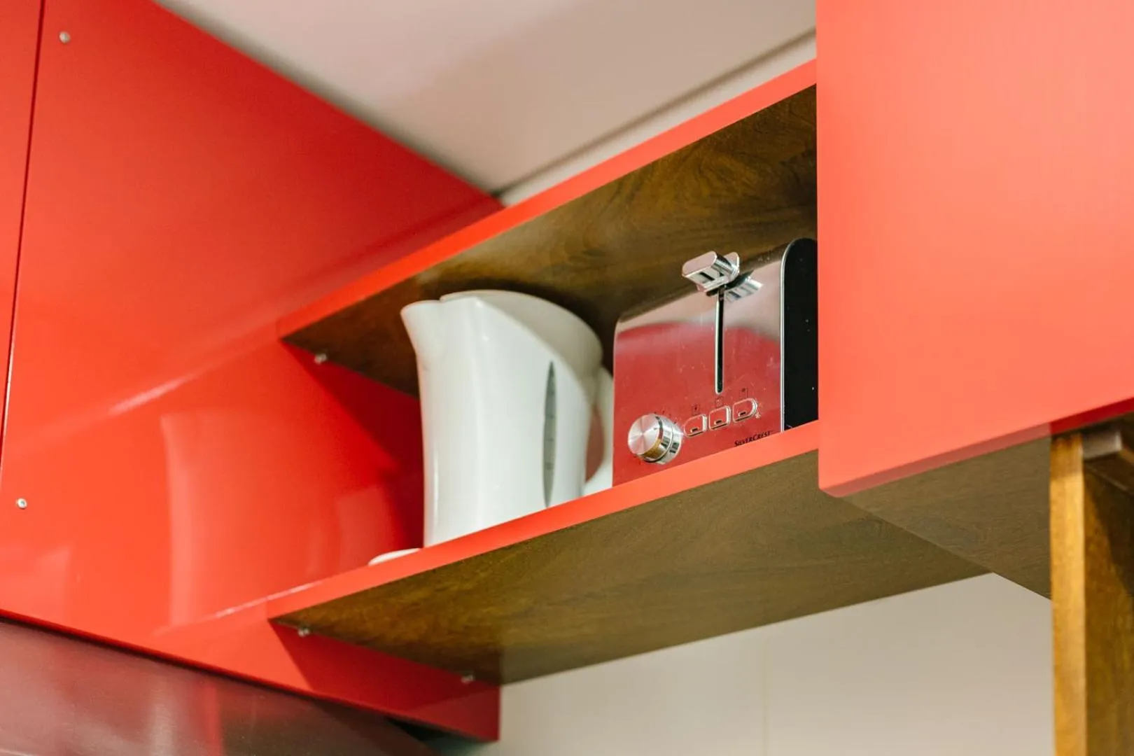 Kitchen or kitchenette in Rent4Rest Estoril Beachfront Apartments