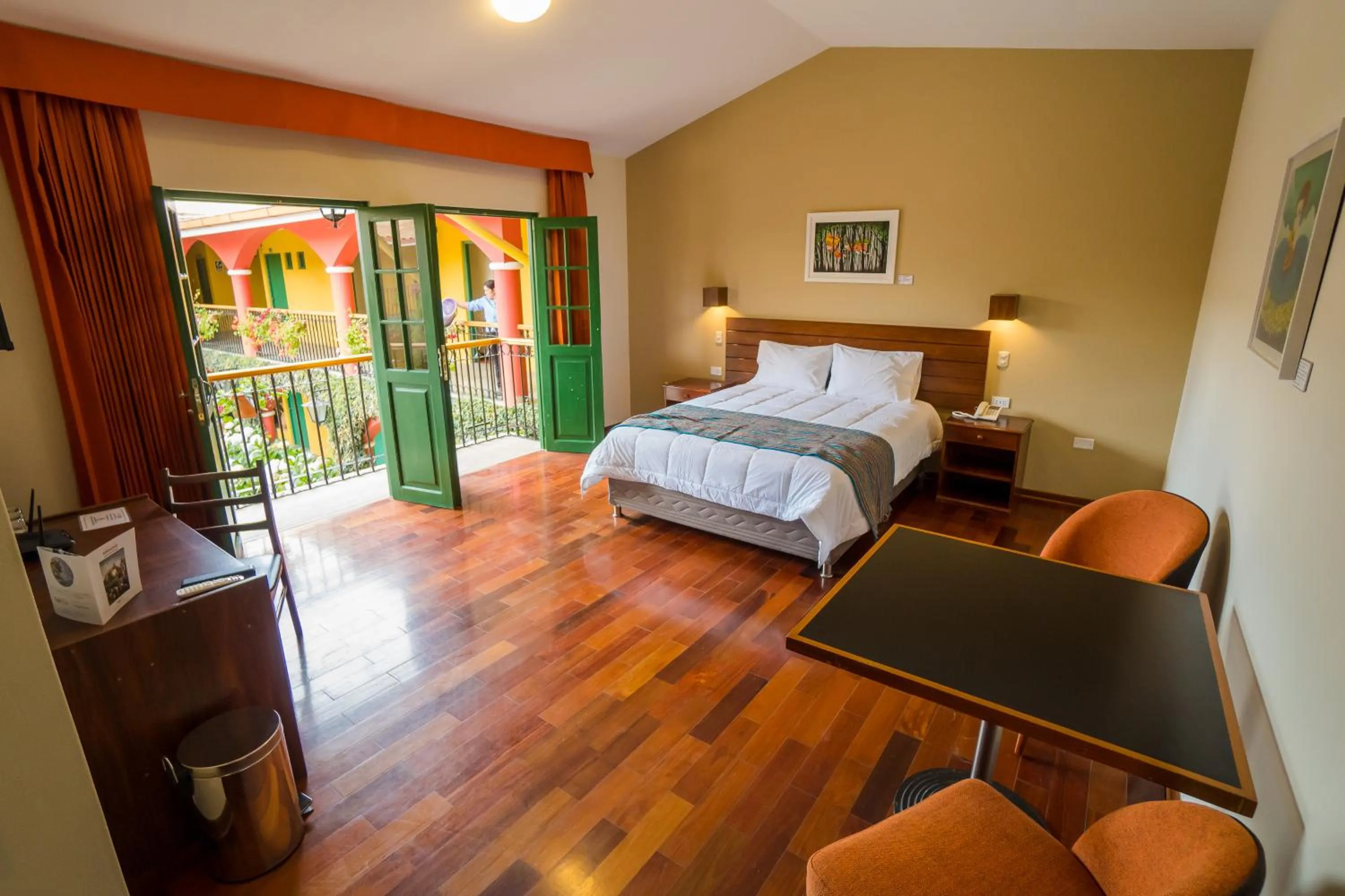 Bedroom, Bed in Hotel Tartar