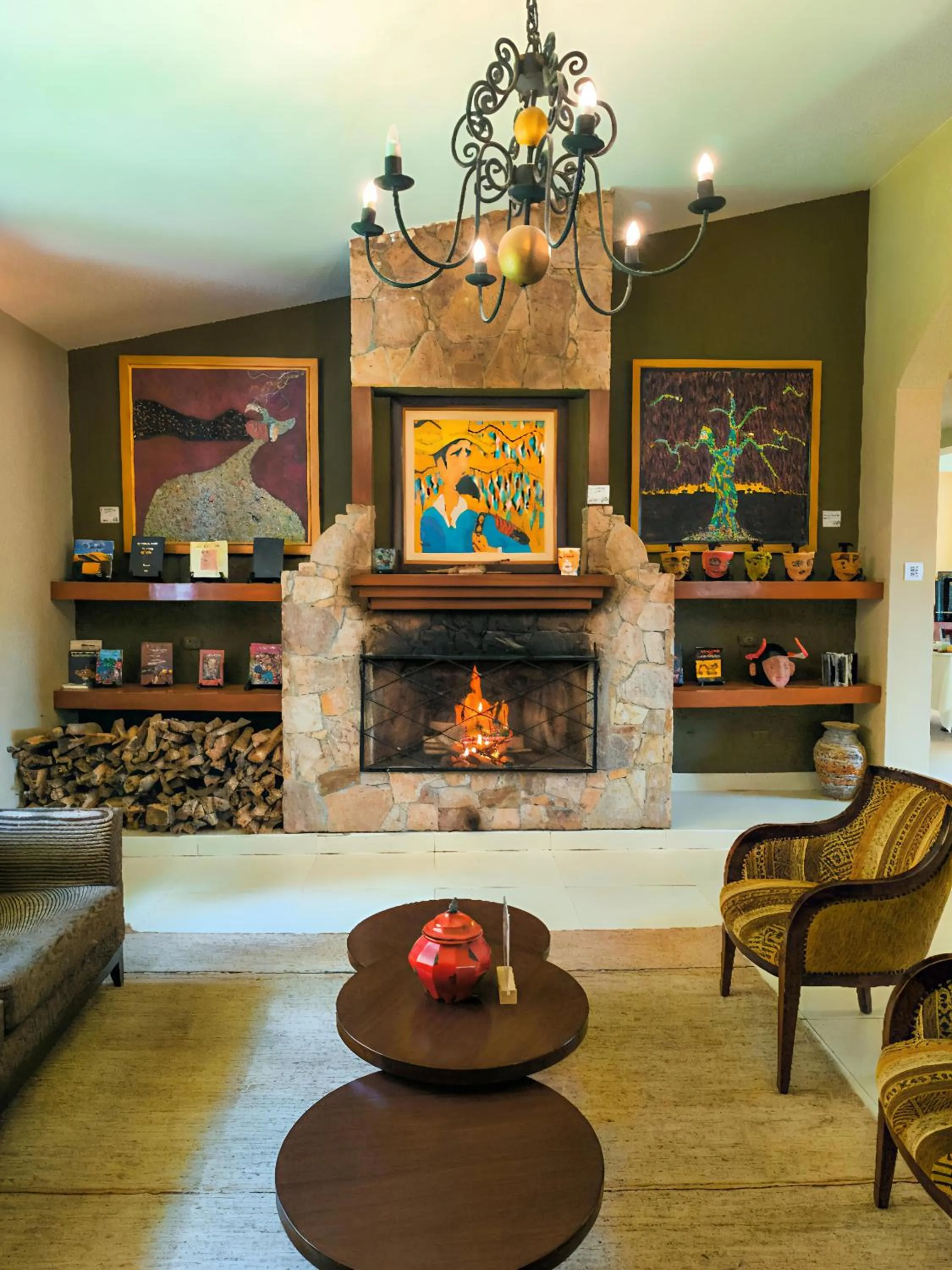 Seating area in Hotel Tartar