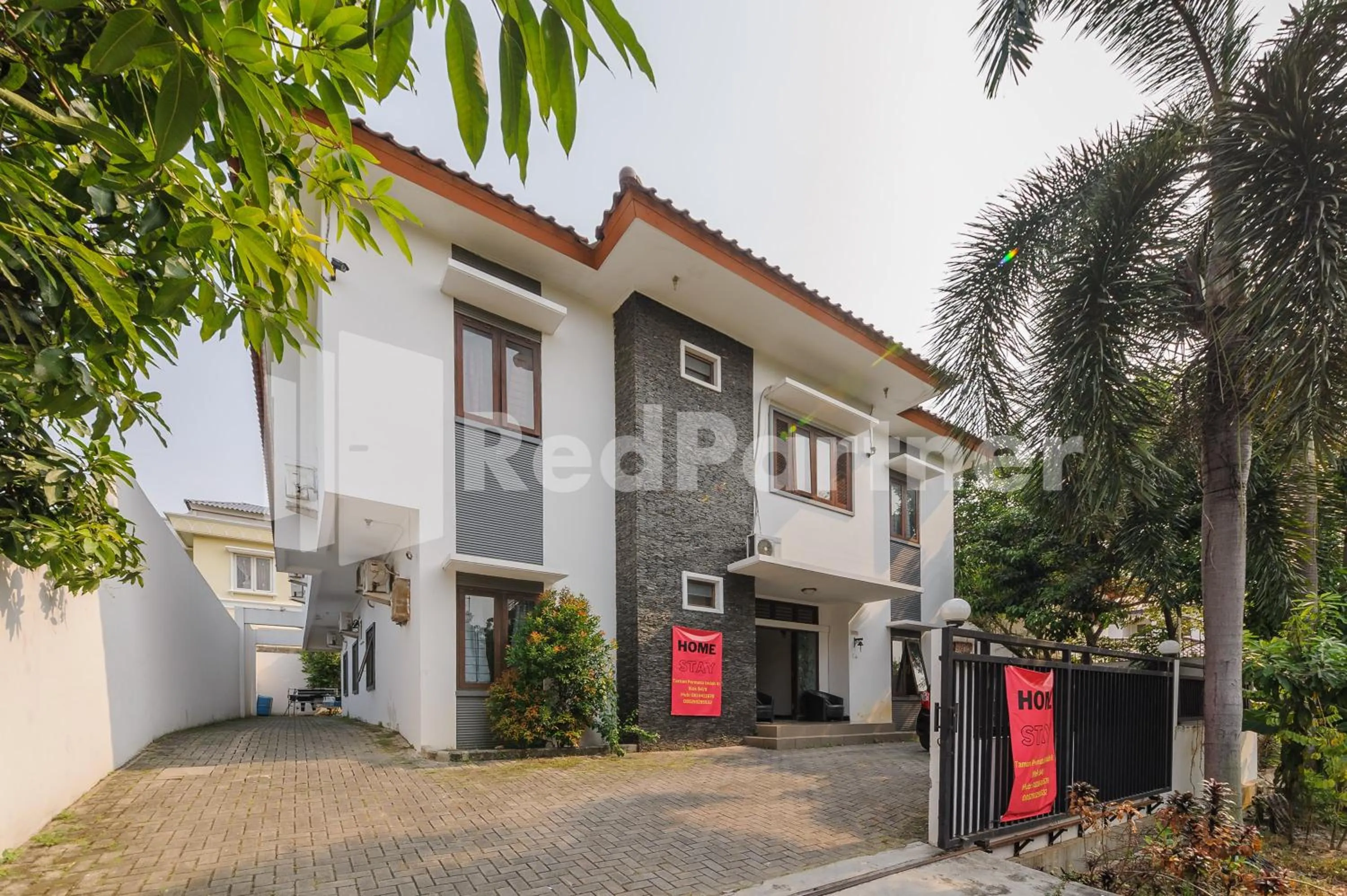 Property building in Karawaci Taman Permata Tiga Mitra RedDoorz