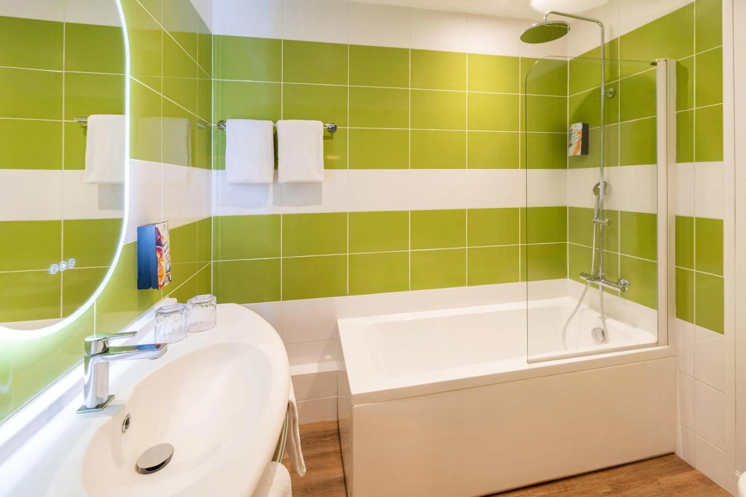 Bathroom in Sure Hotel by Best Western Tours Sud