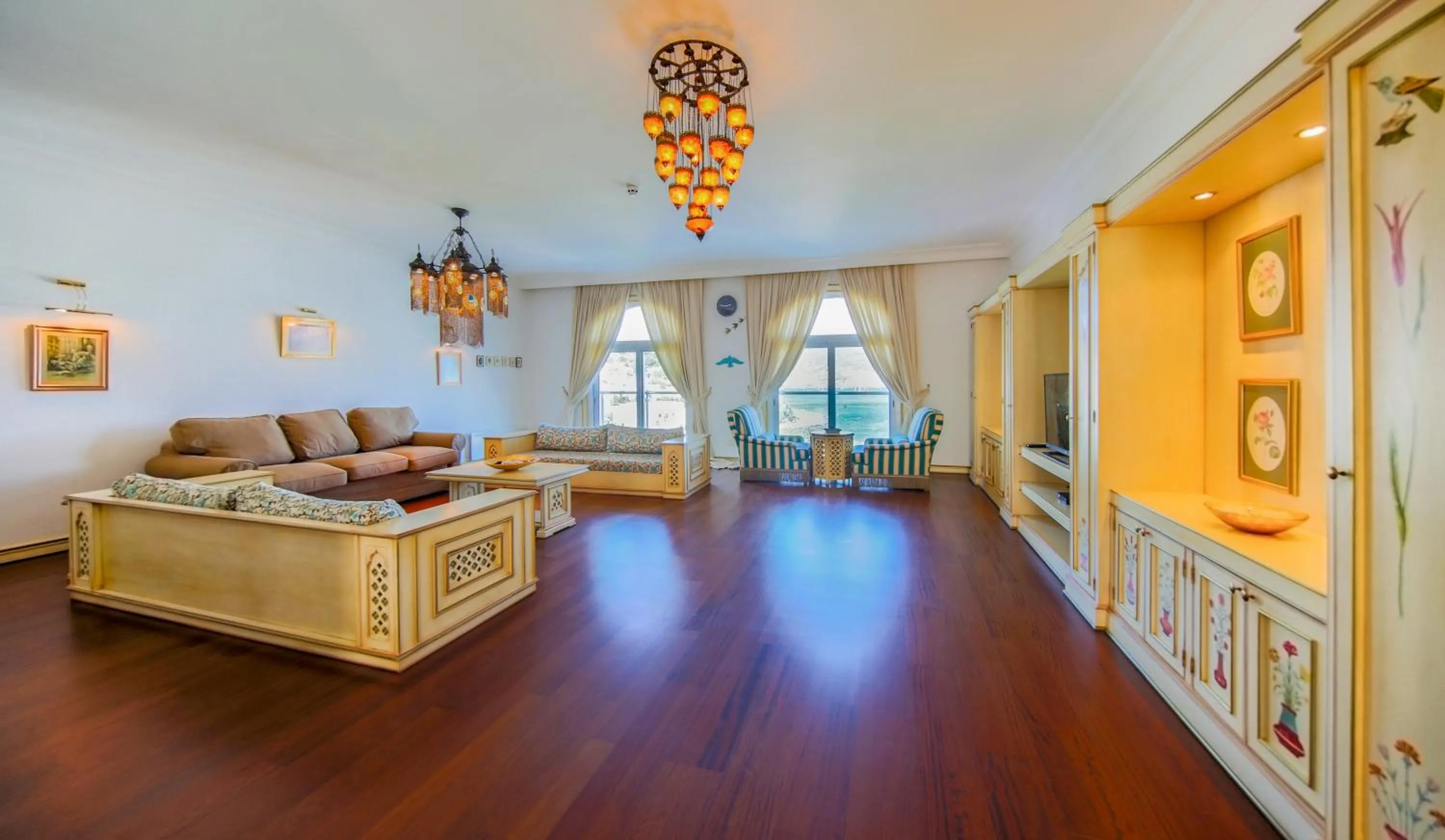 Living room in Salmakis Resort & Spa