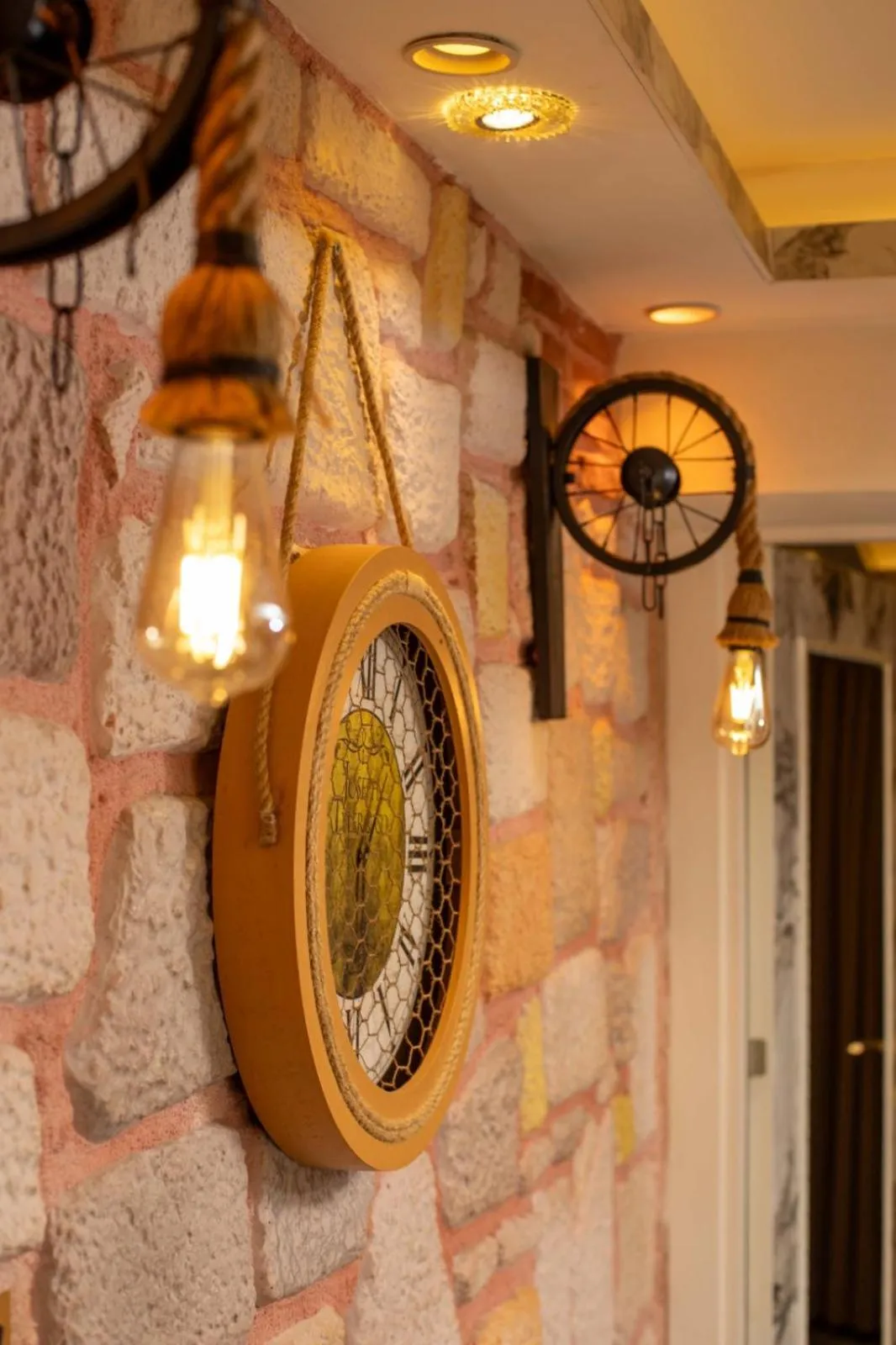 Decorative detail in REN PLUS SUITES