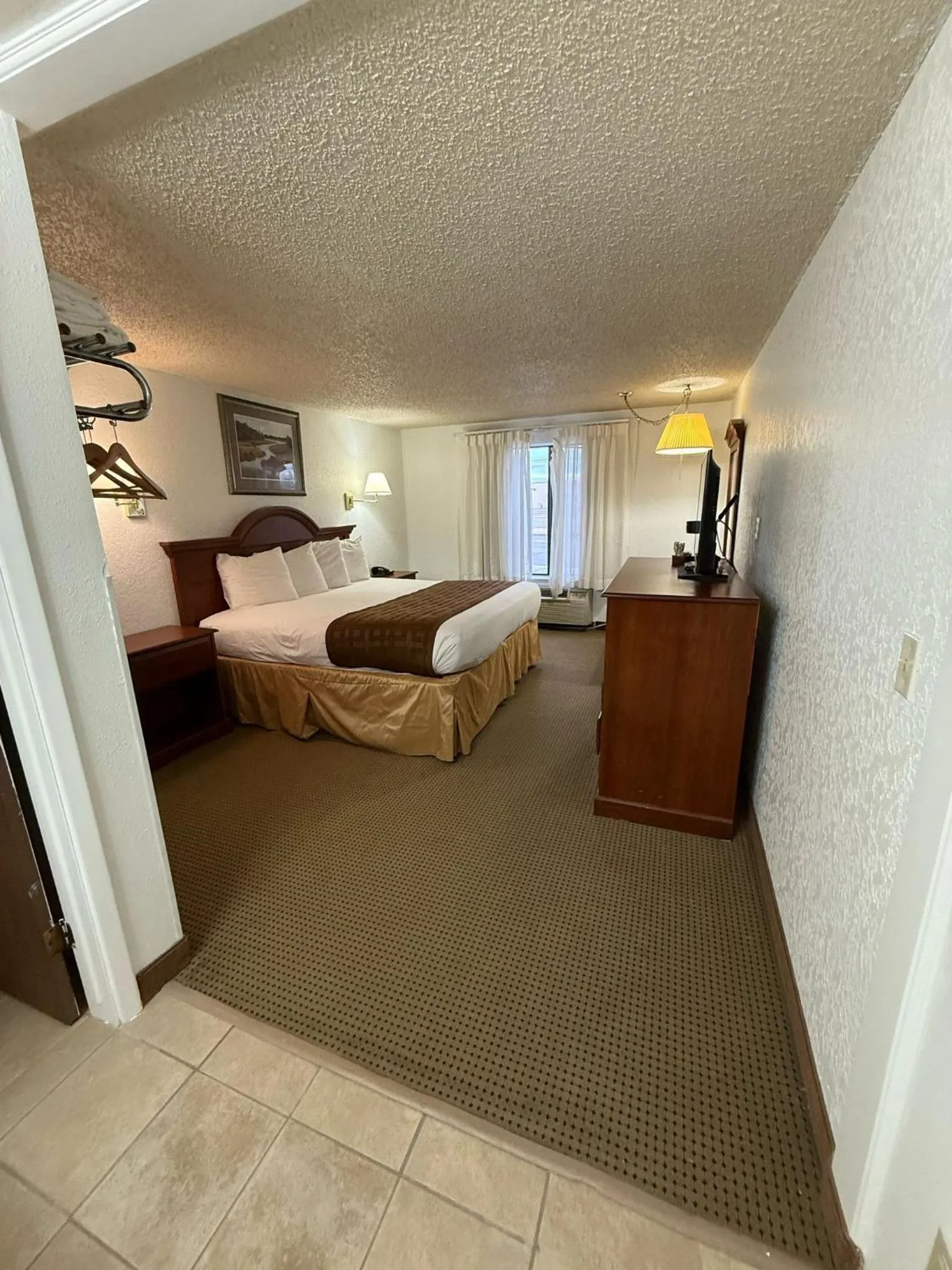 Photo of the whole room, Bed in Richland Inn and Suites