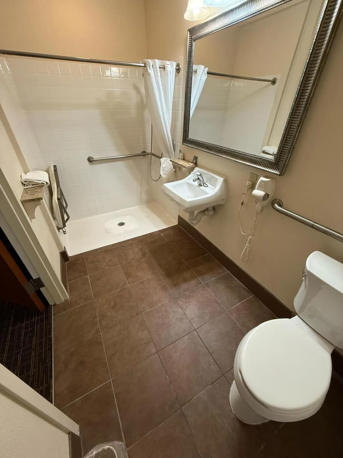 Shower in Richland Inn and Suites