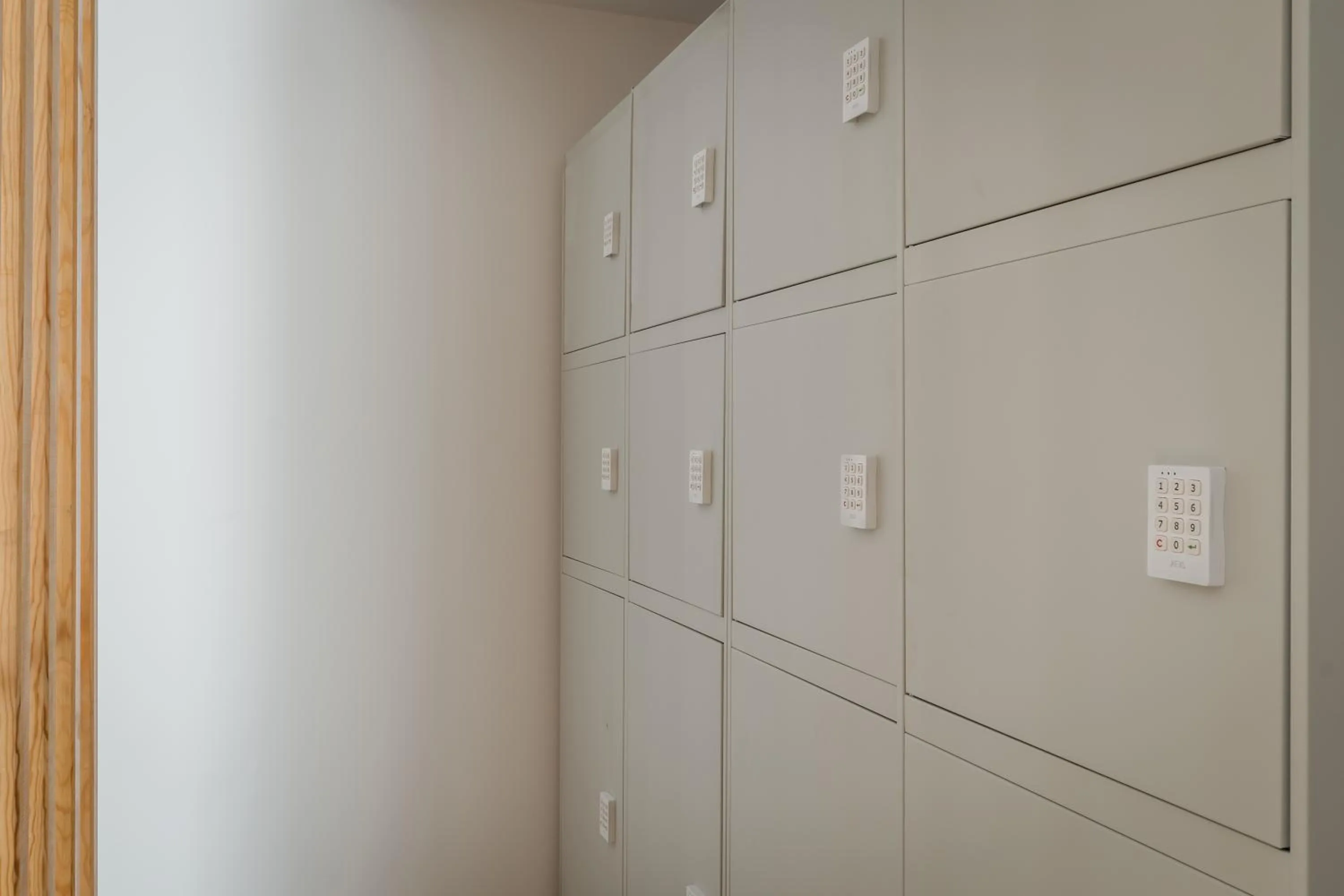 microwave in BYPILLOW La Sal