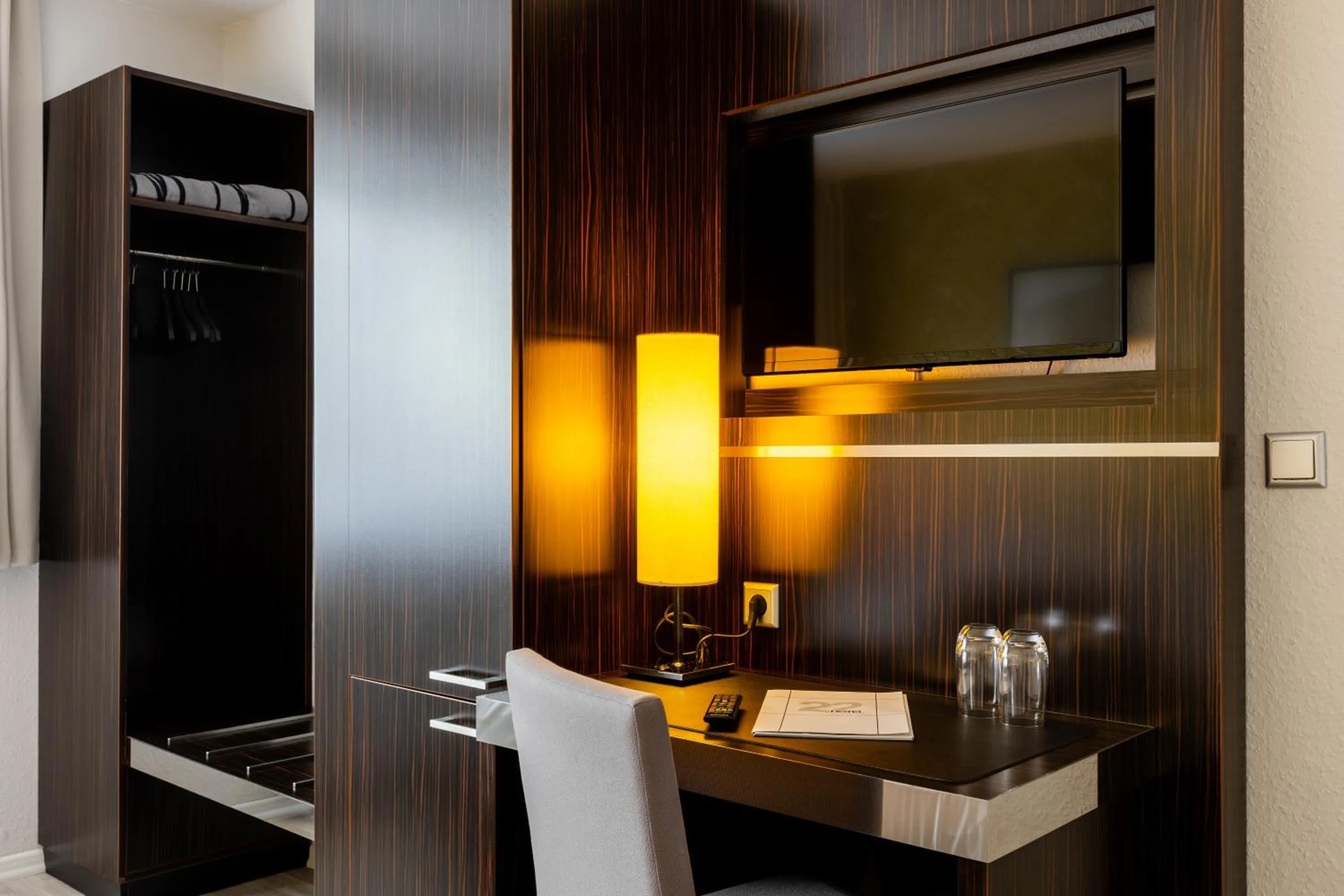 TV and multimedia in Hotel 22