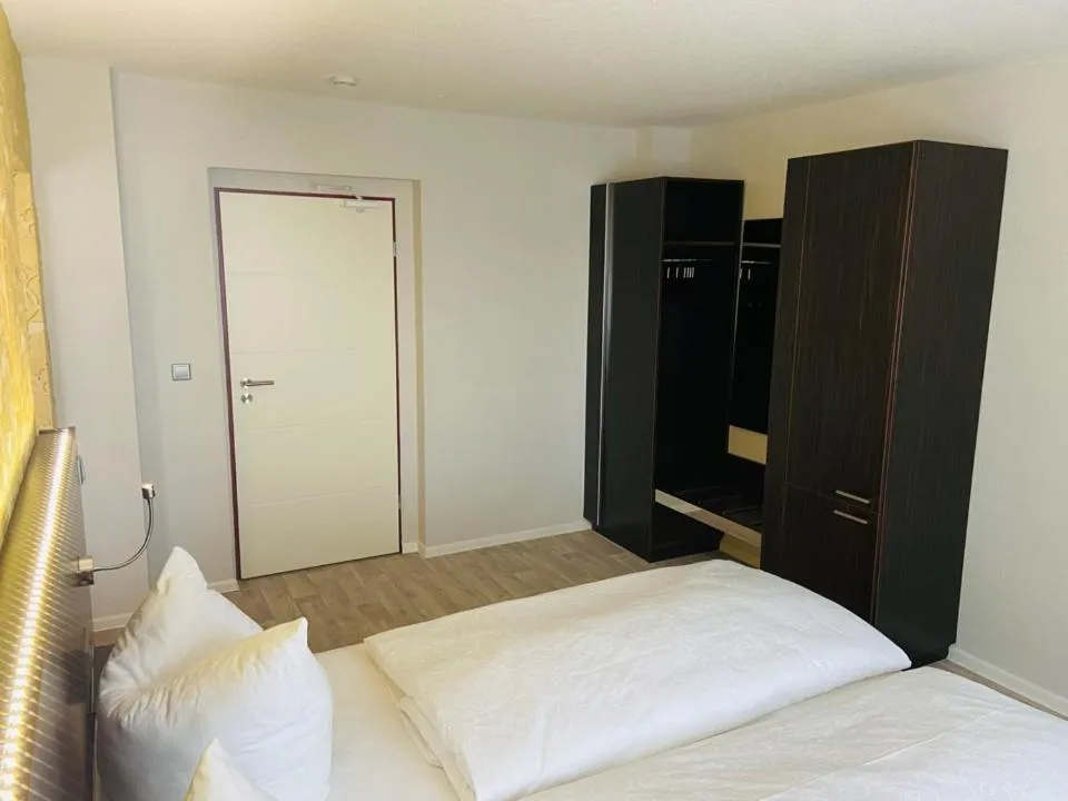 Bedroom, Bed in Hotel 22