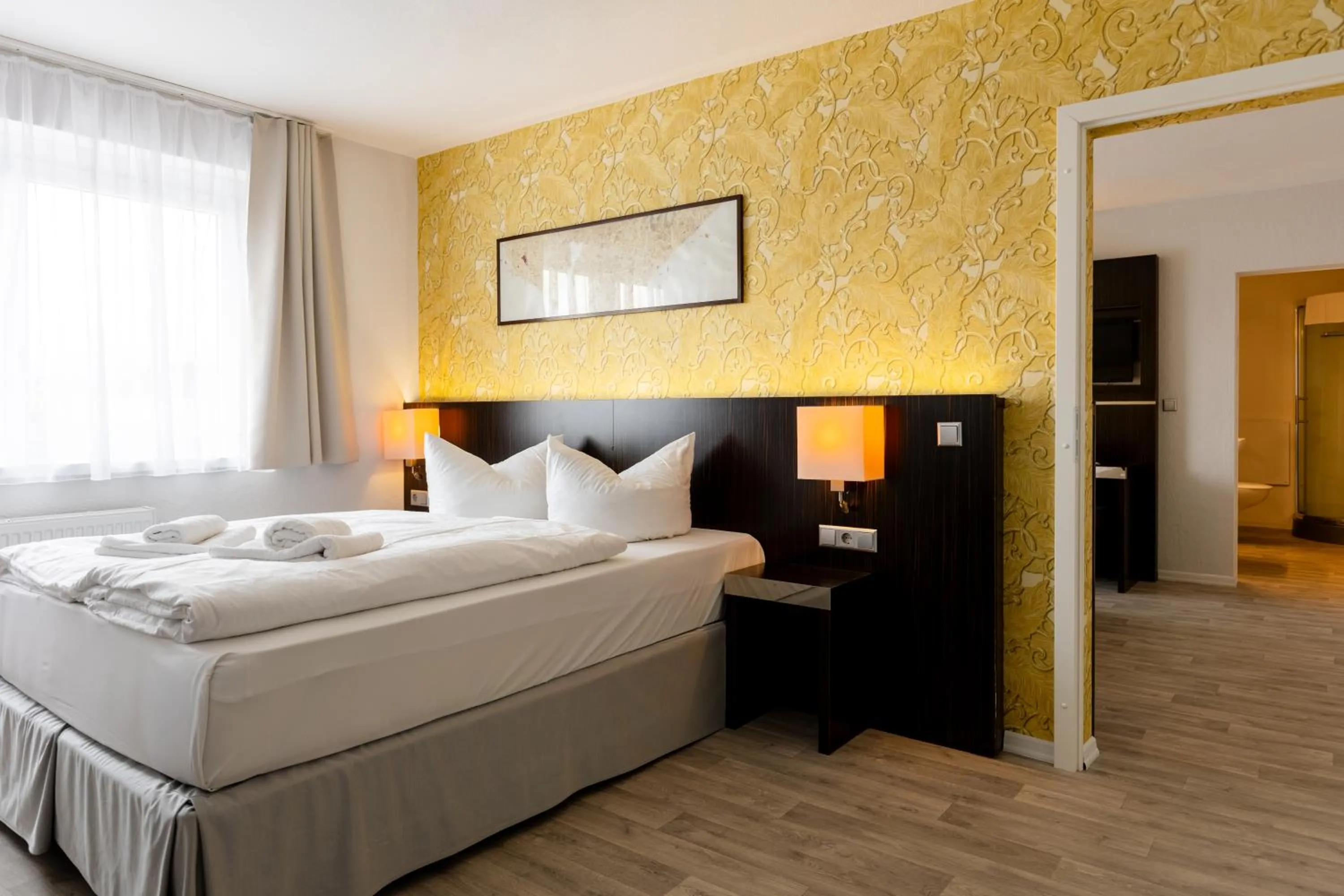 Photo of the whole room, Bed in Hotel 22