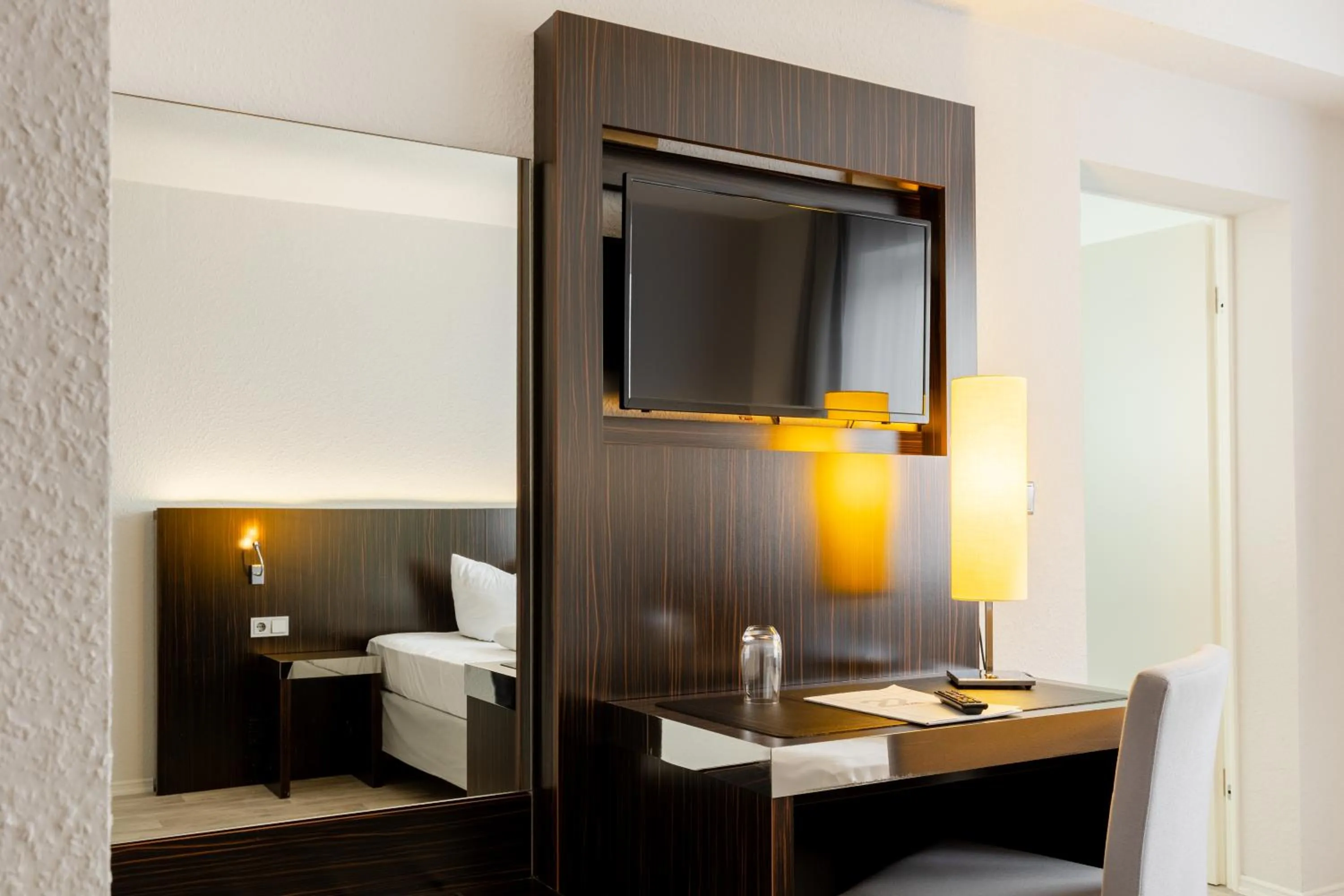 TV and multimedia in Hotel 22