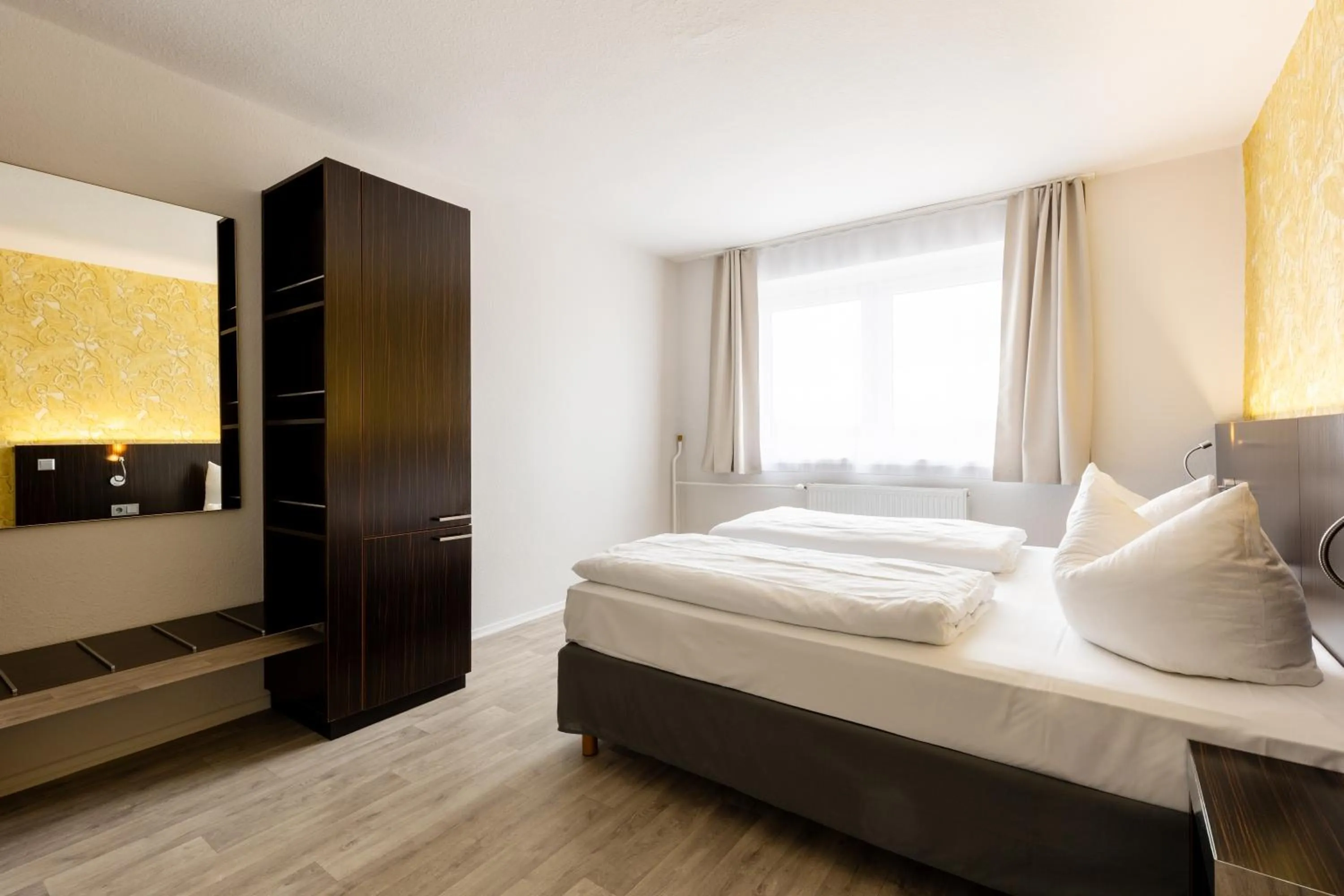 Bedroom, Bed in Hotel 22