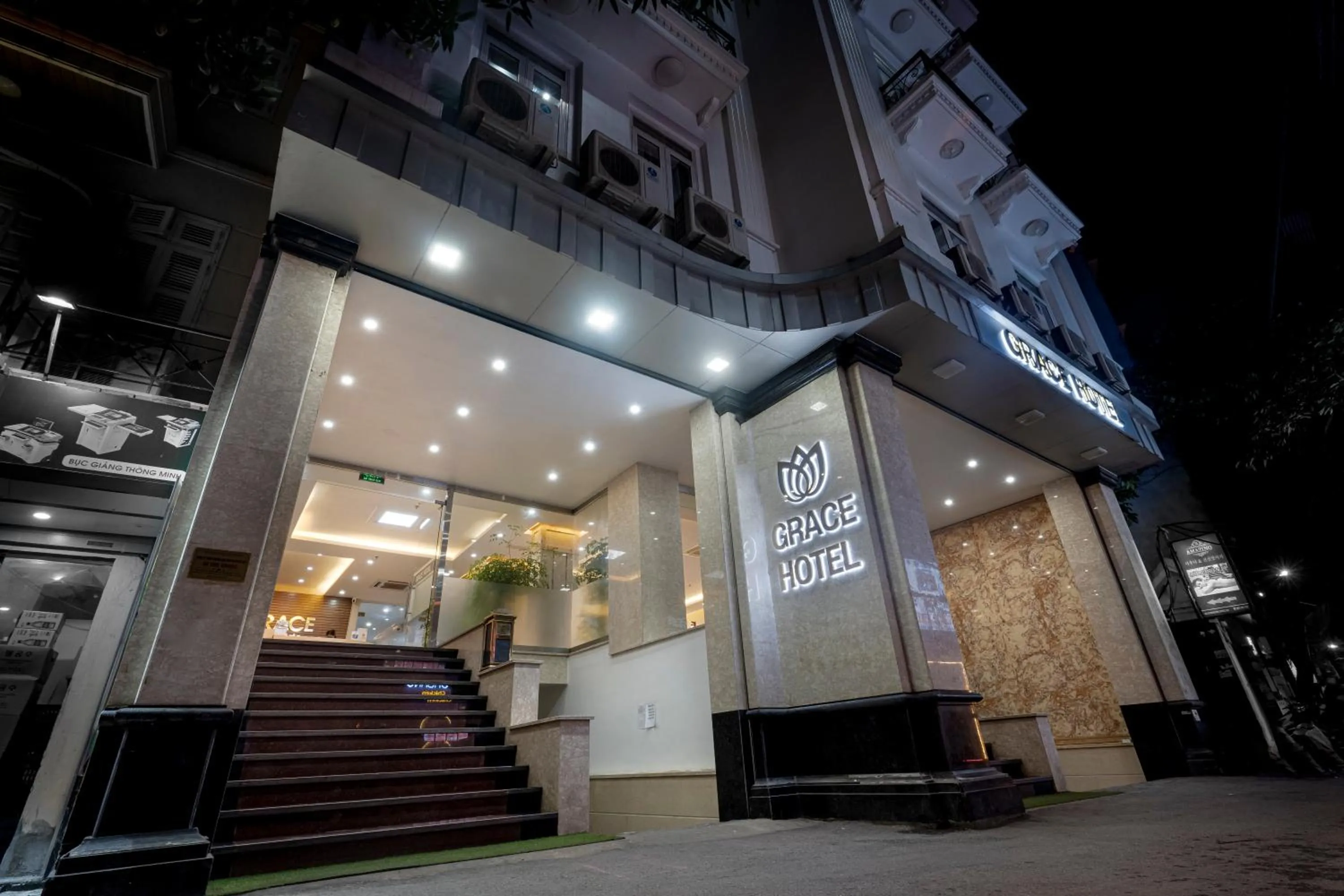 Property building in 그레이스 호텔 Grace Hotel & Residence