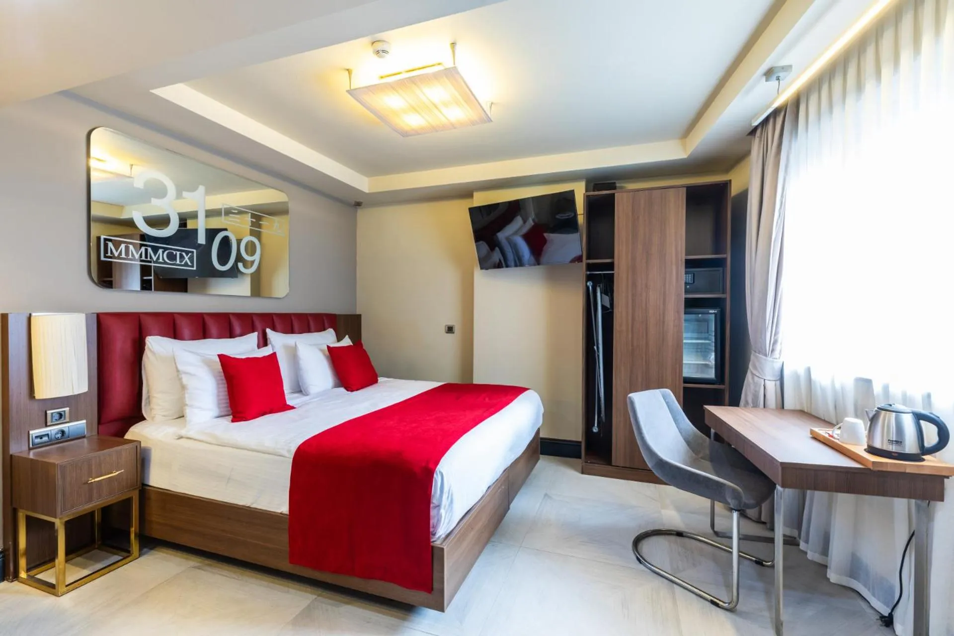 Photo of the whole room, Bed in Ramada By Wyndham Istanbul Pera Taksim