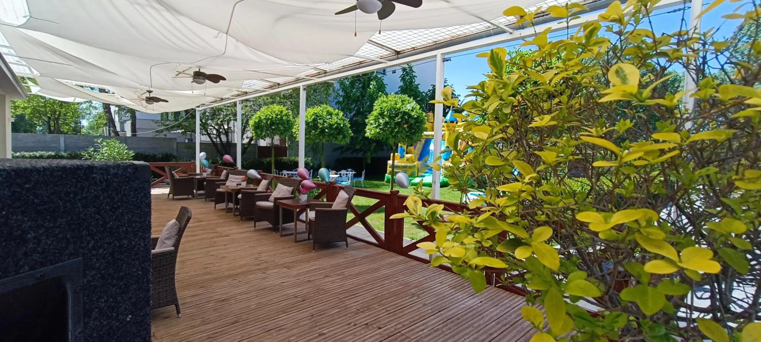 Restaurant/places to eat in Hotel KOREKT