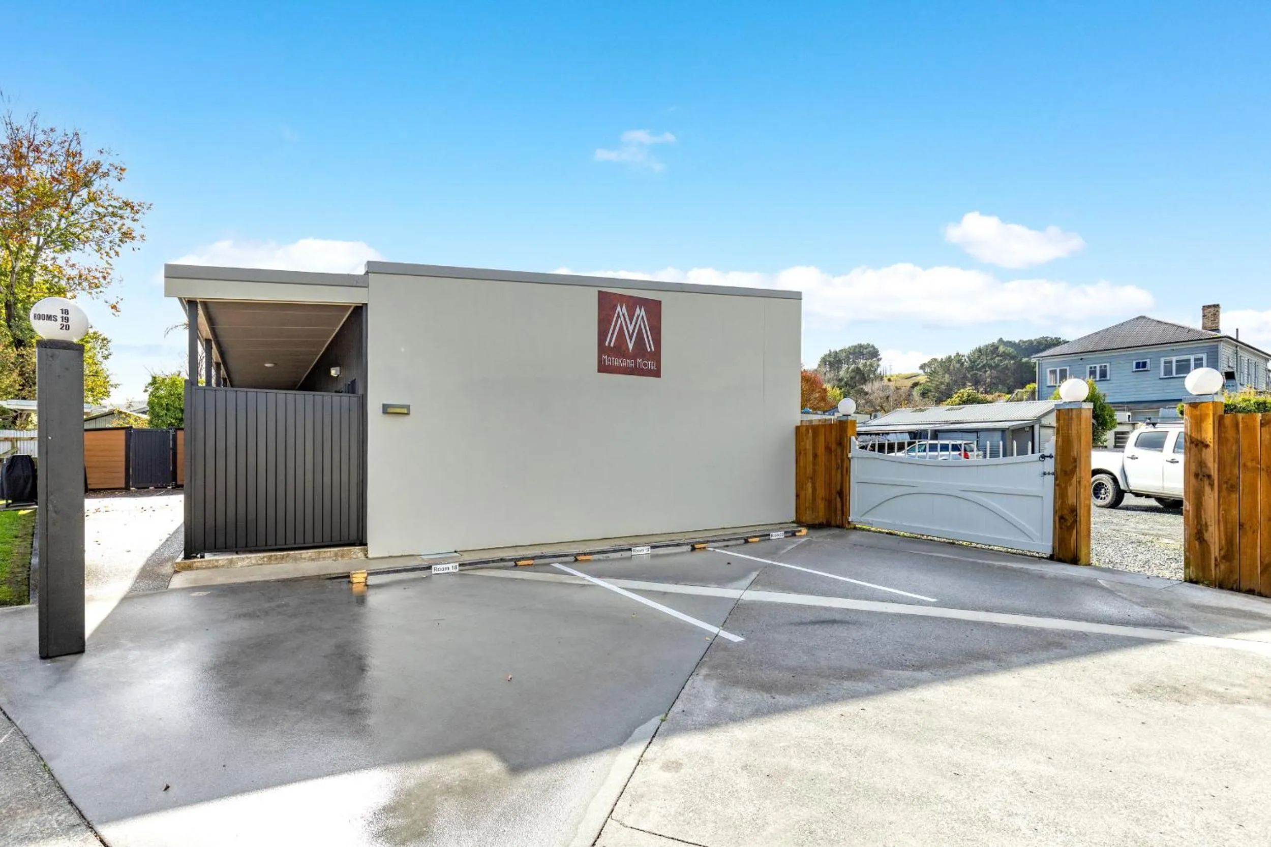 Property building in Matakana Motel