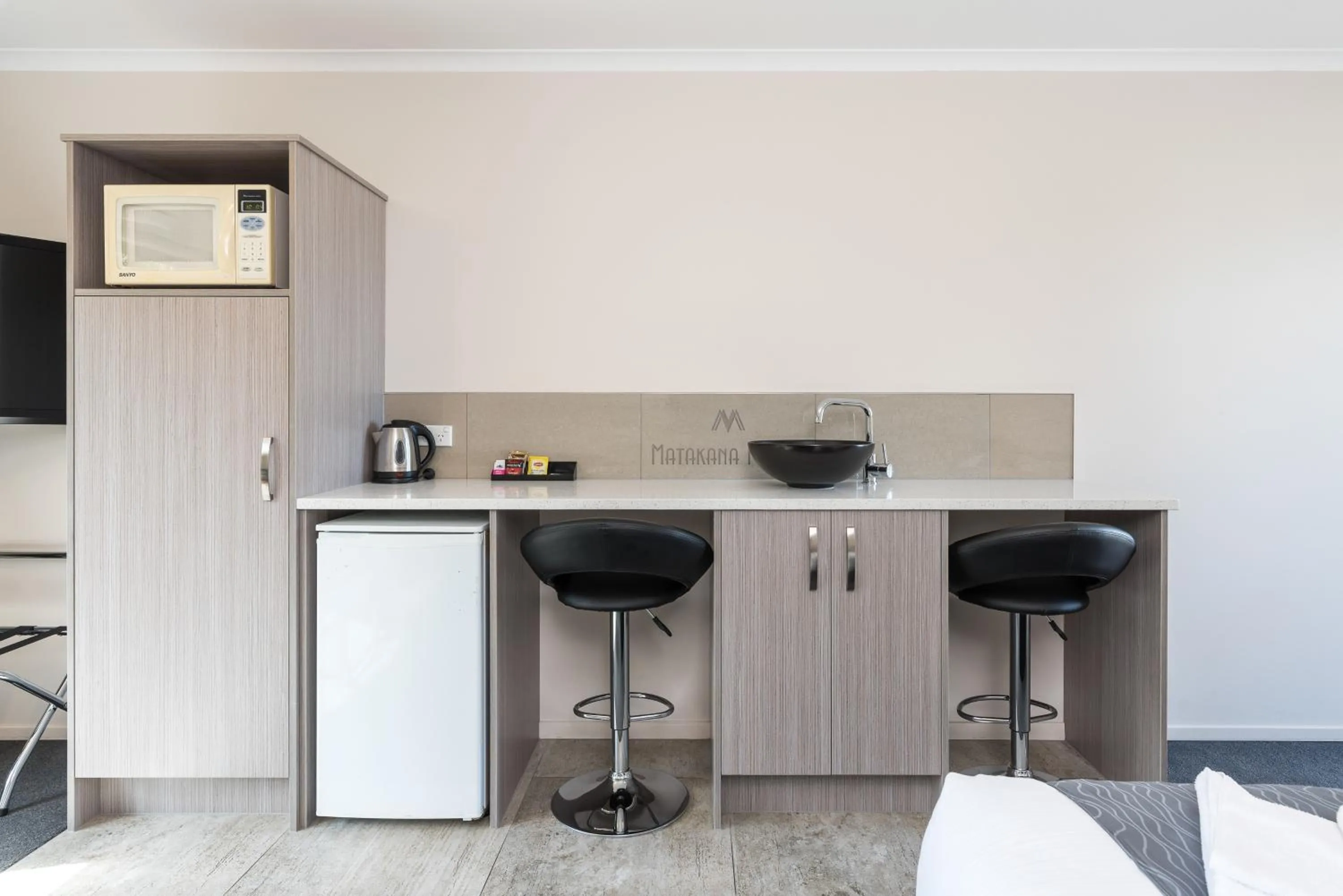 Coffee/tea facilities in Matakana Motel