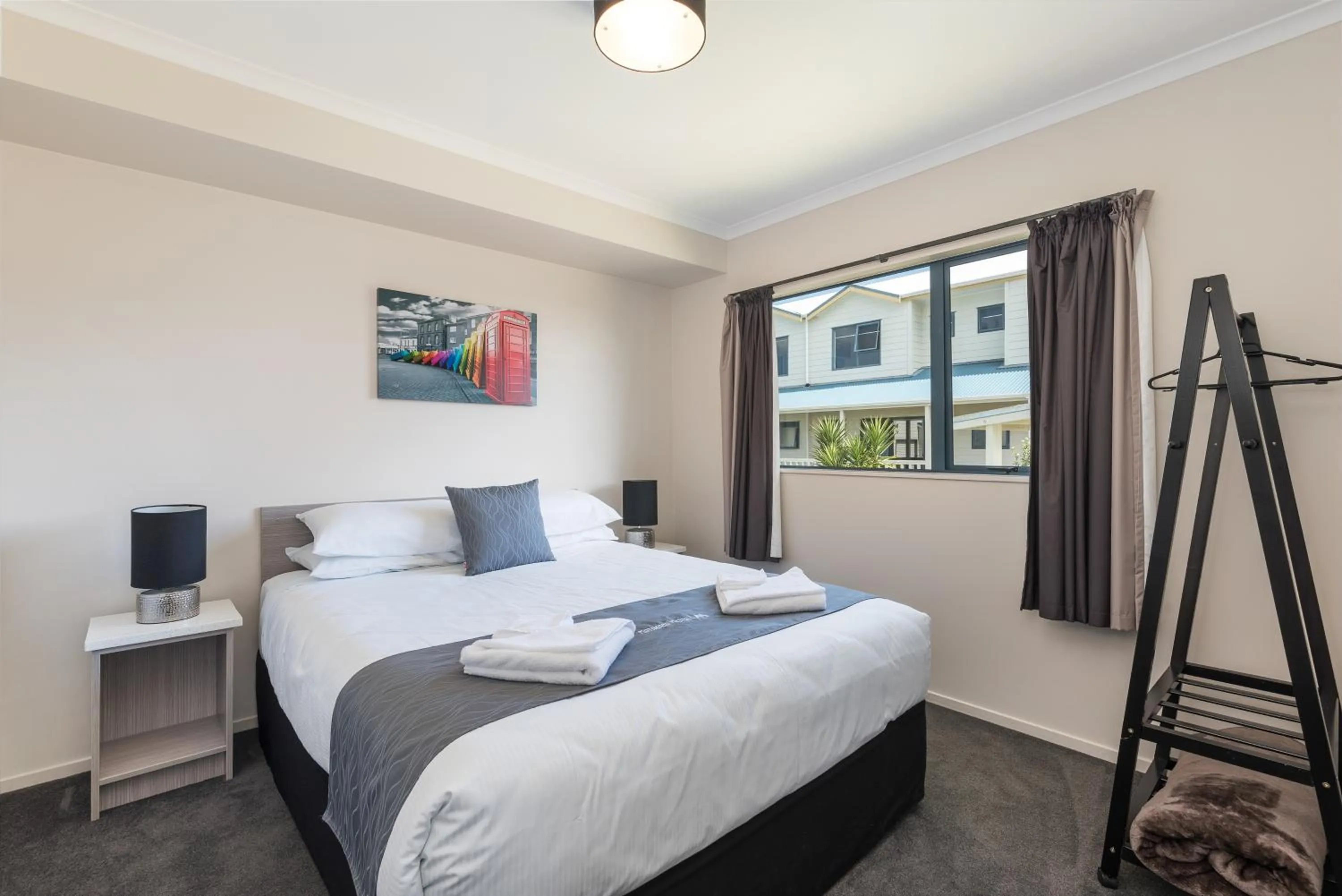 Bedroom, Bed in Matakana Motel