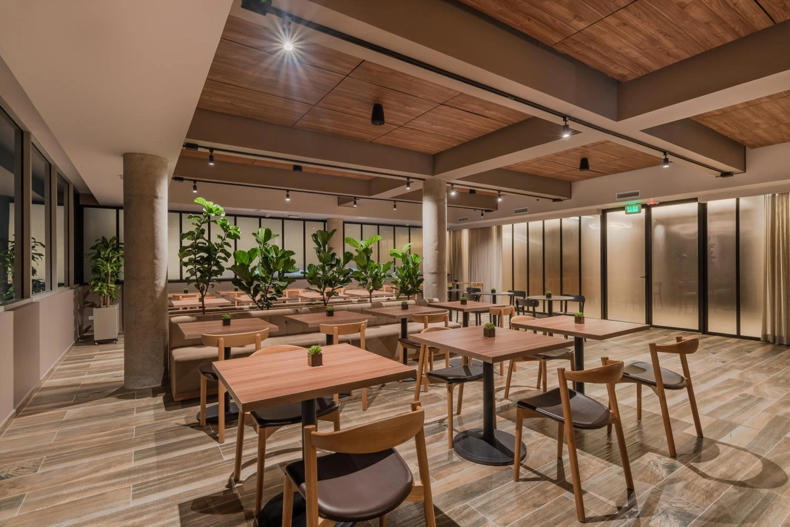 Restaurant/places to eat in Hotel Sites Barranquilla