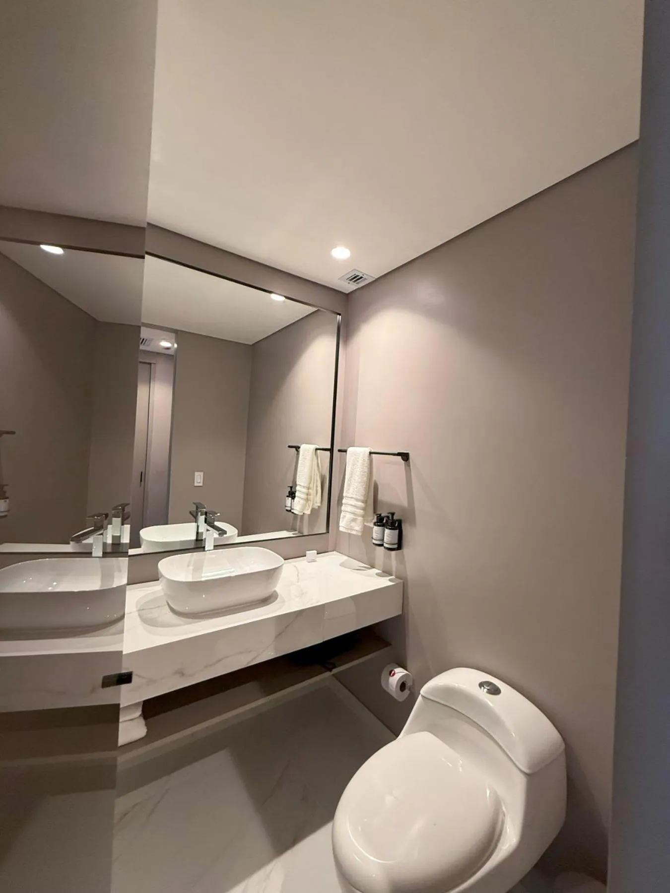 Bathroom in Hotel Sites Barranquilla