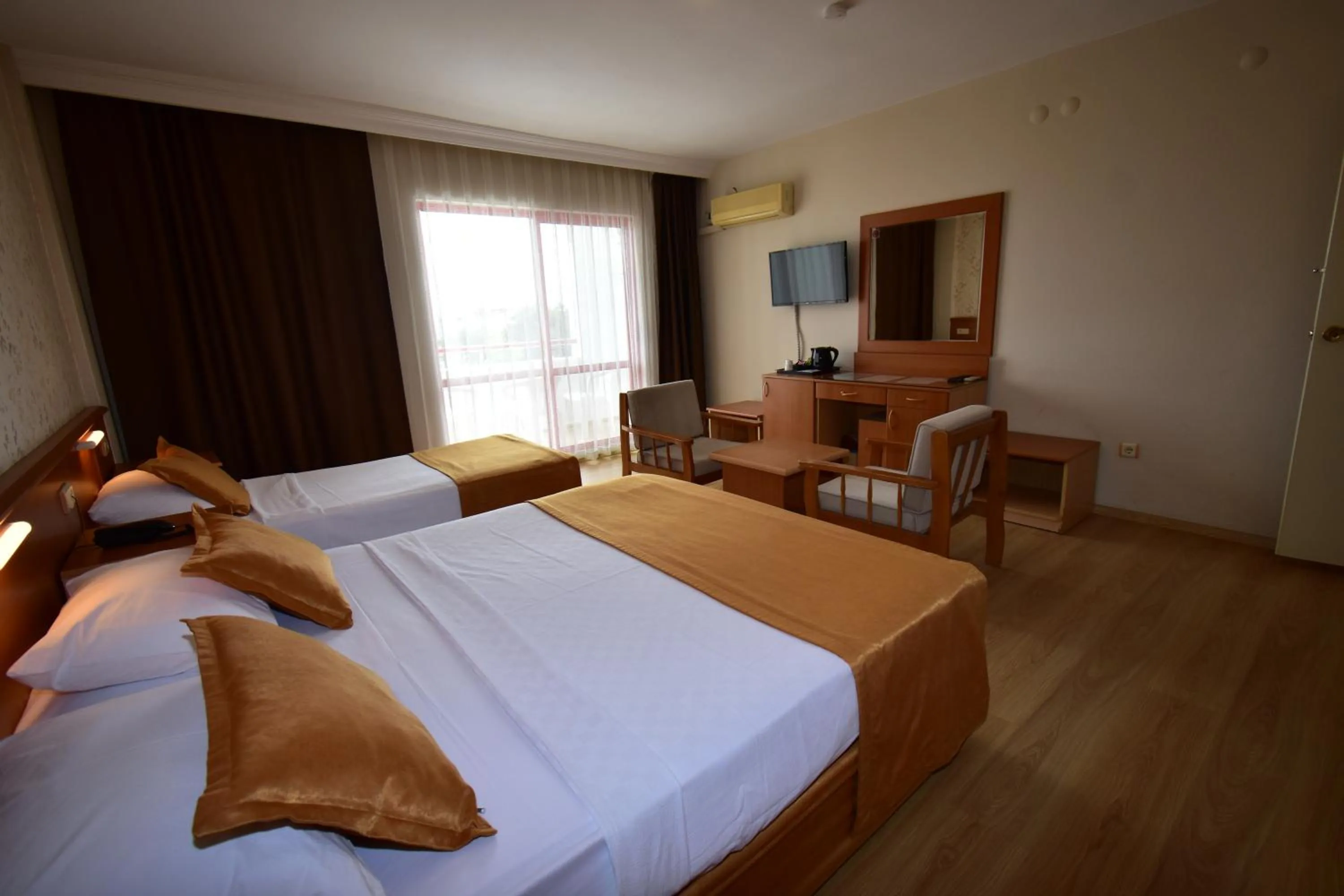 Bedroom, Bed in Hotel Billurcu