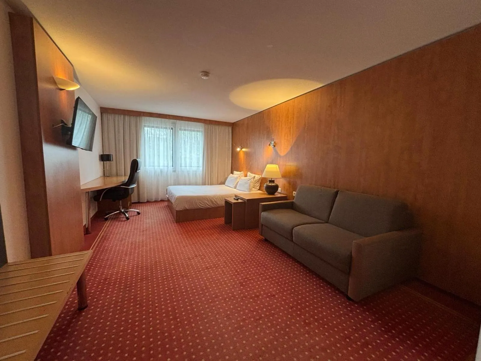 Bedroom, Bed in CERISE Bordeaux Mérignac Aéroport