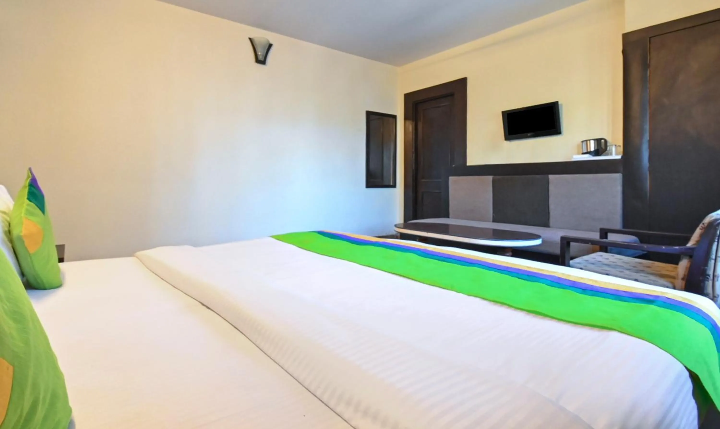 Bedroom, Bed in Treebo Siddharth