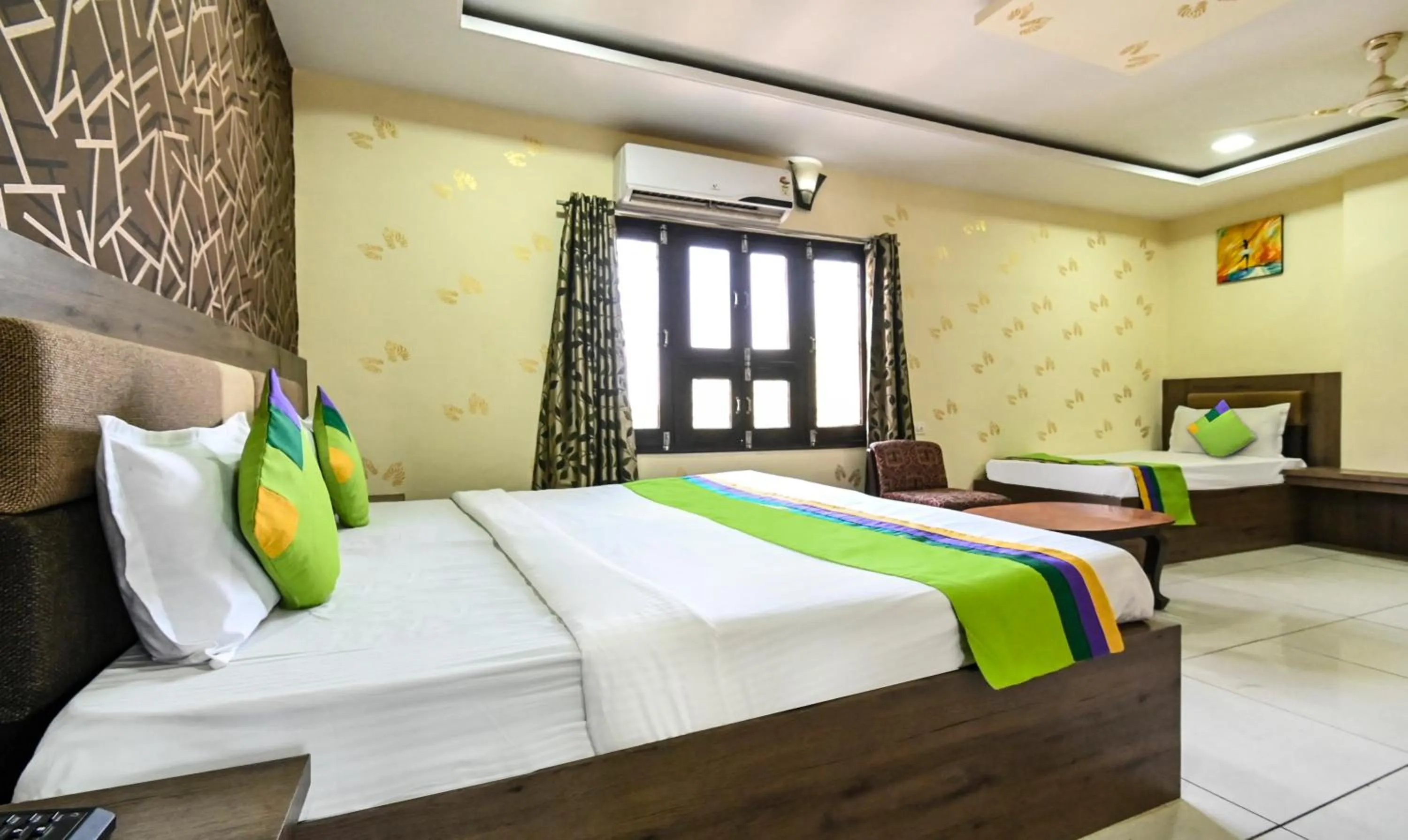 Bedroom, Bed in Treebo Siddharth