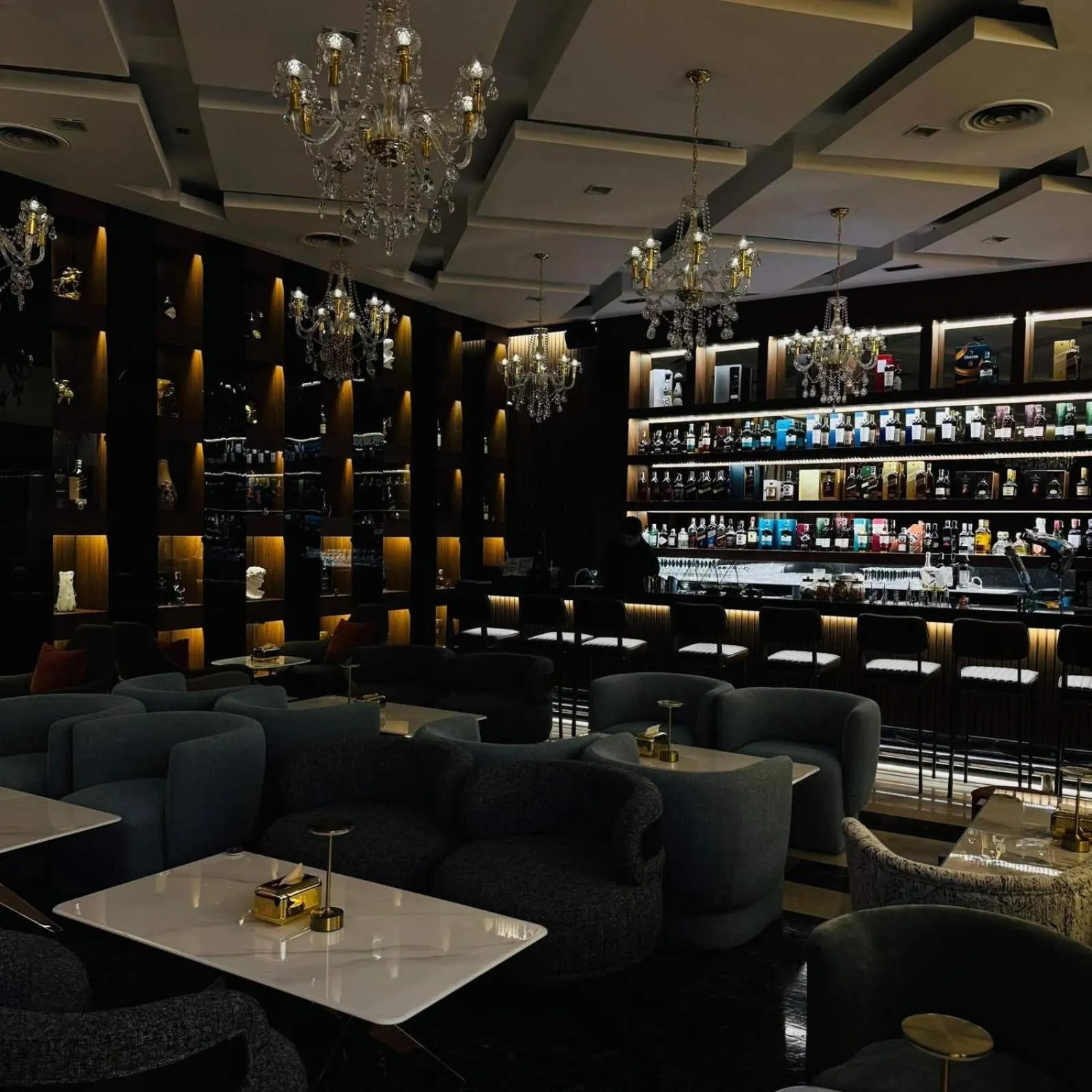 The Avenue Plaza Hotel