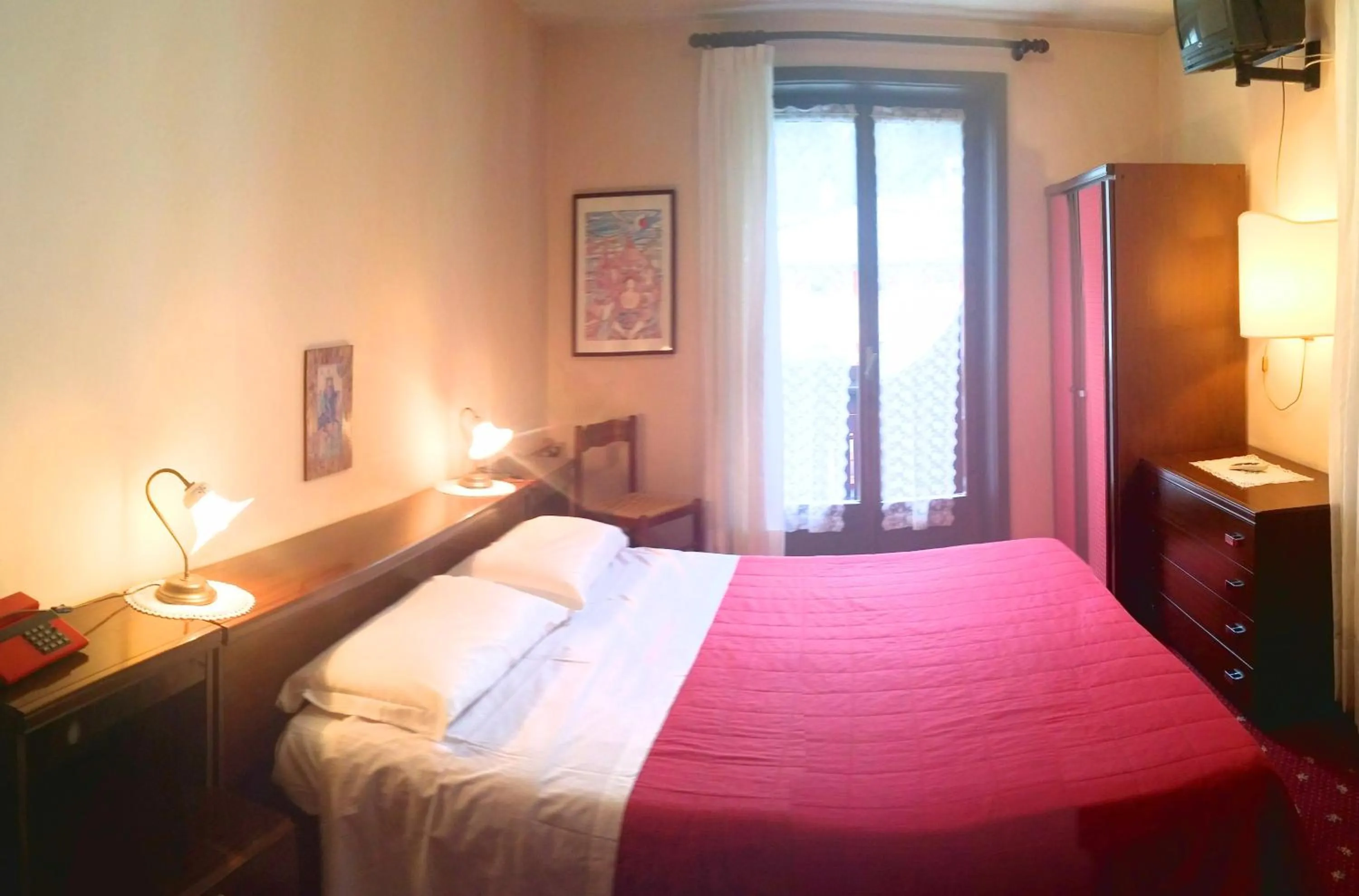 Bed in Hotel Alle Alpi