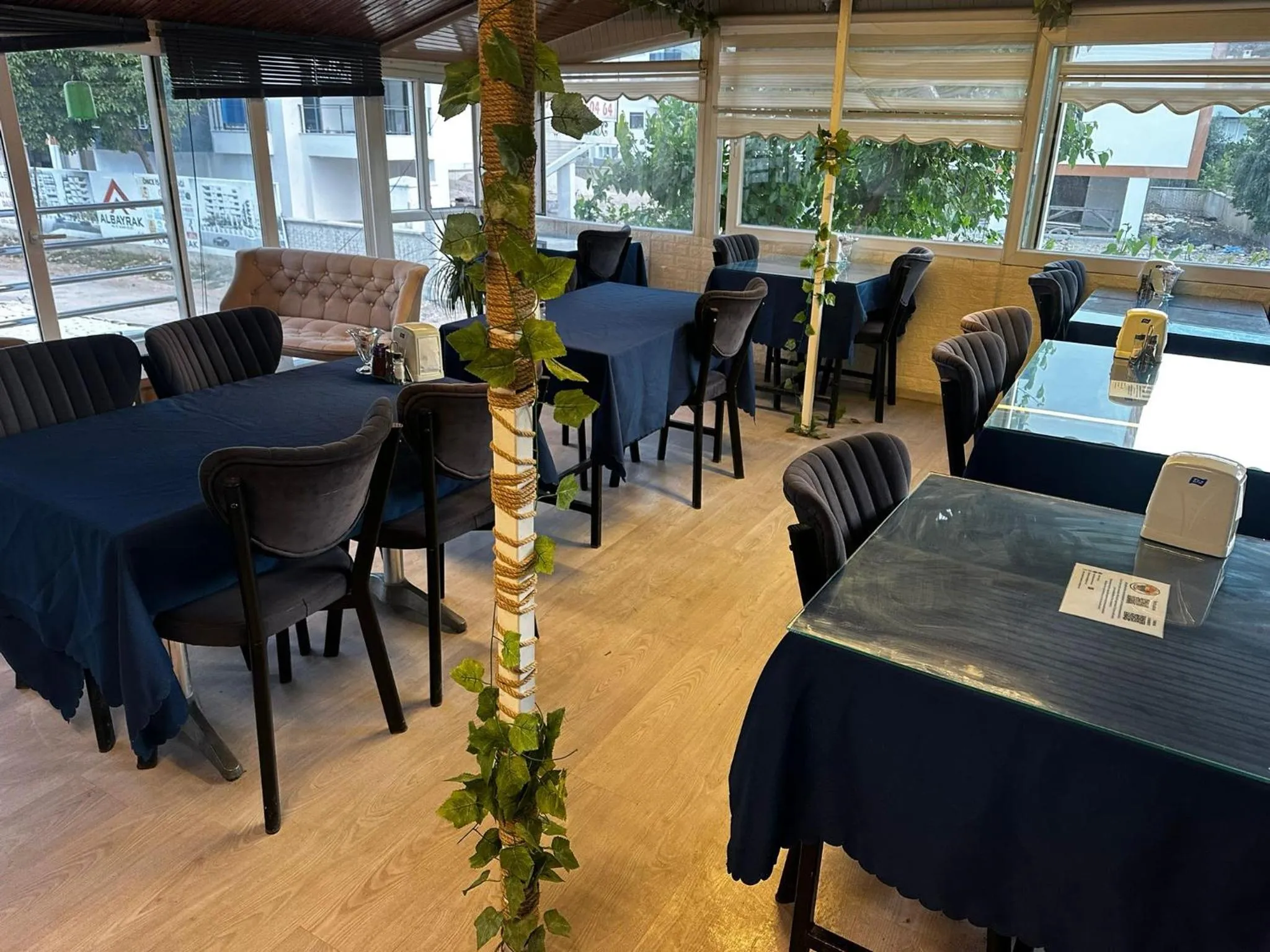 Restaurant/places to eat in FİNİKE SEVER OTEL