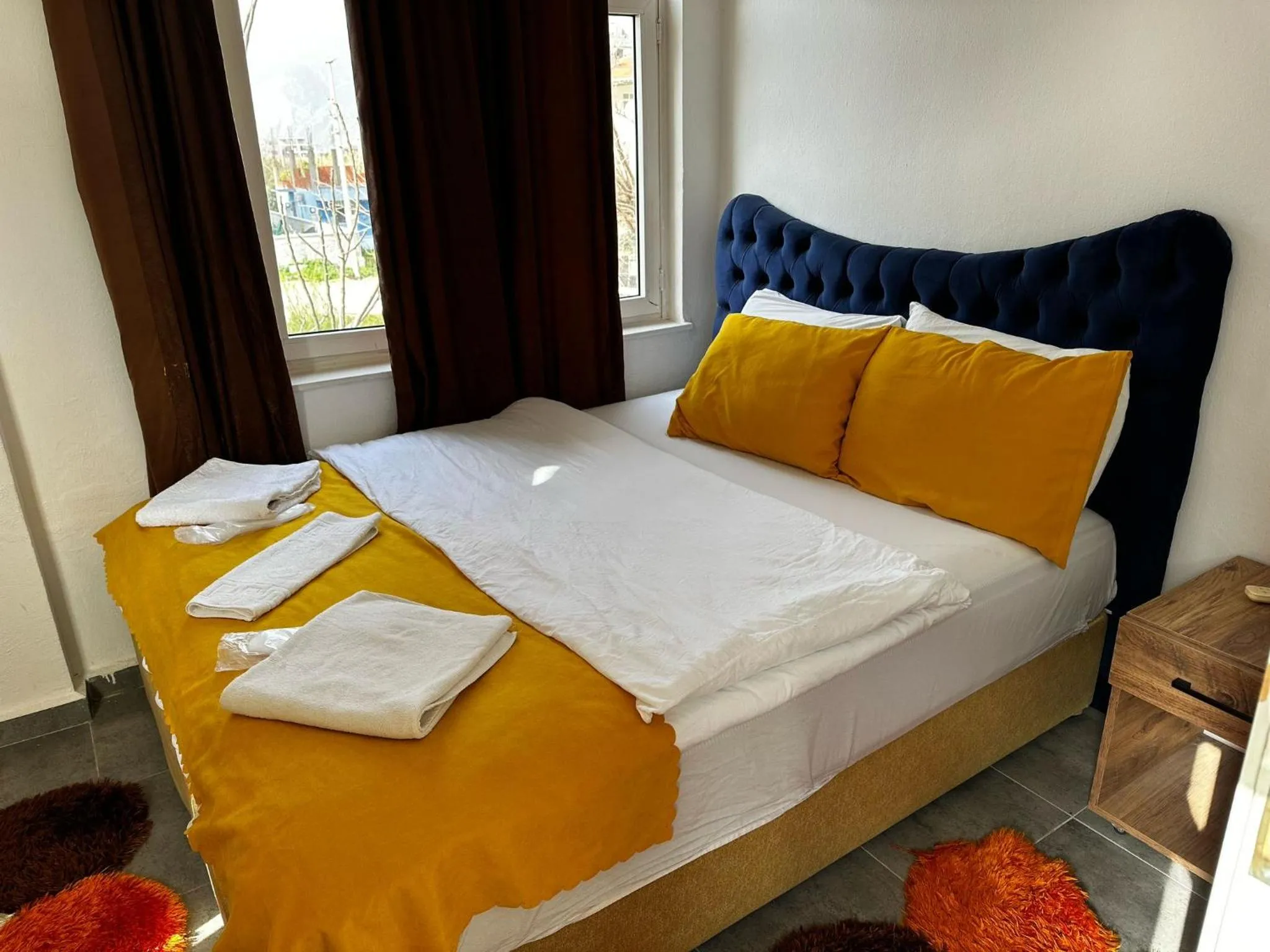 Bedroom, Bed in FİNİKE SEVER OTEL