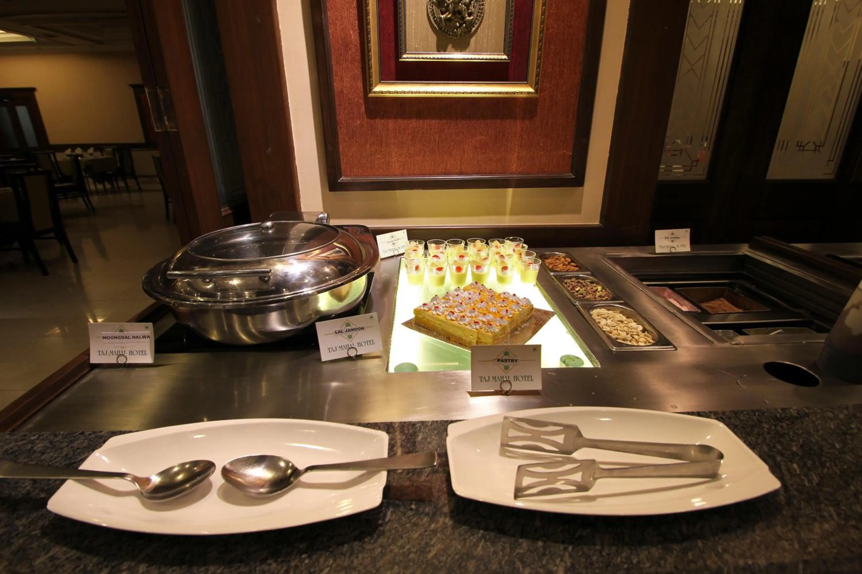 Restaurant/places to eat in Taj Mahal Hotel Abids