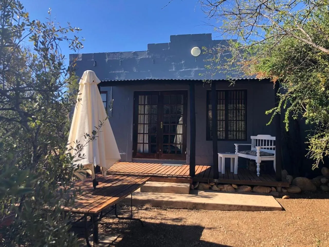 Inner courtyard view in Zwartberg View Mountain Lodge