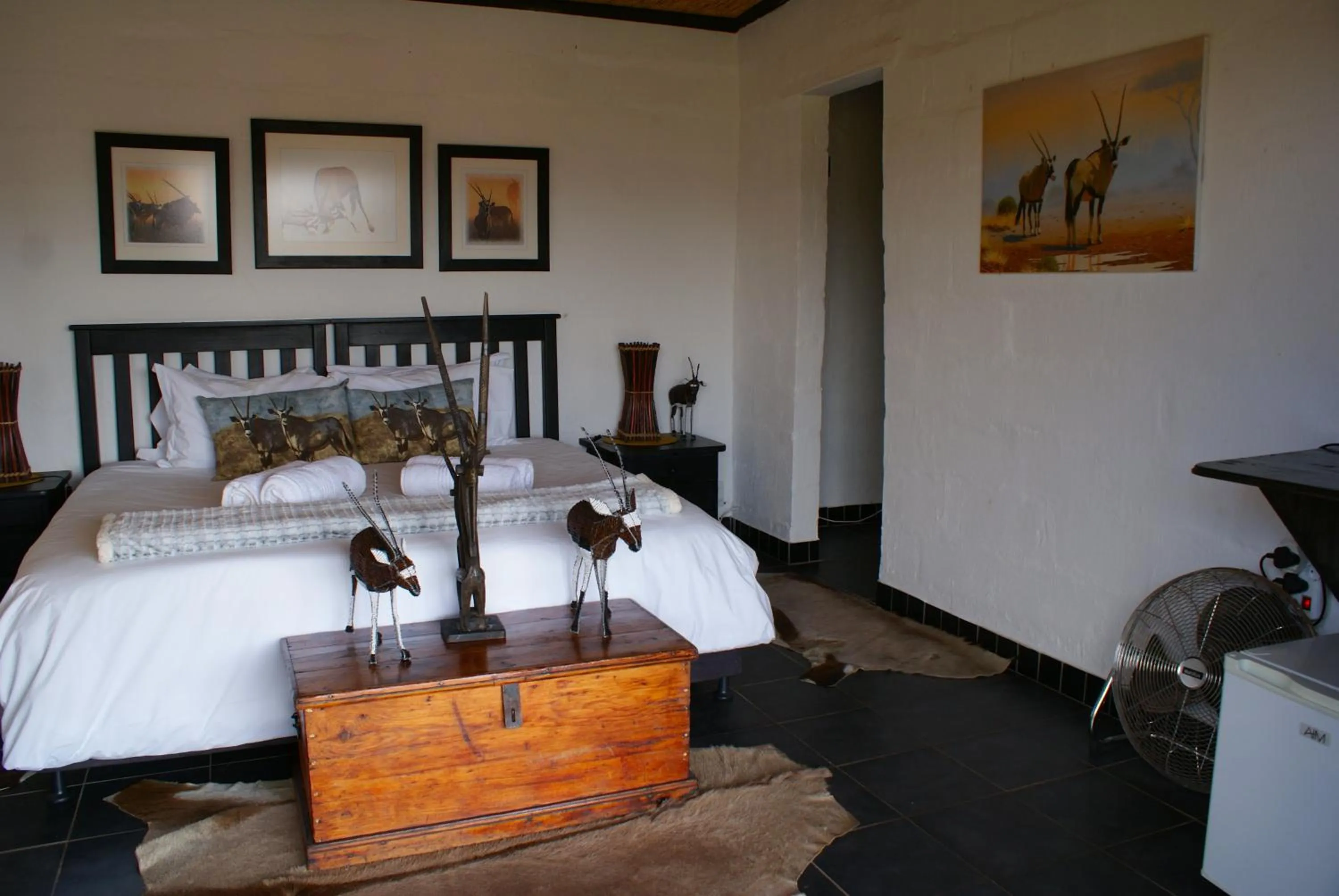 Photo of the whole room, Bed in Zwartberg View Mountain Lodge