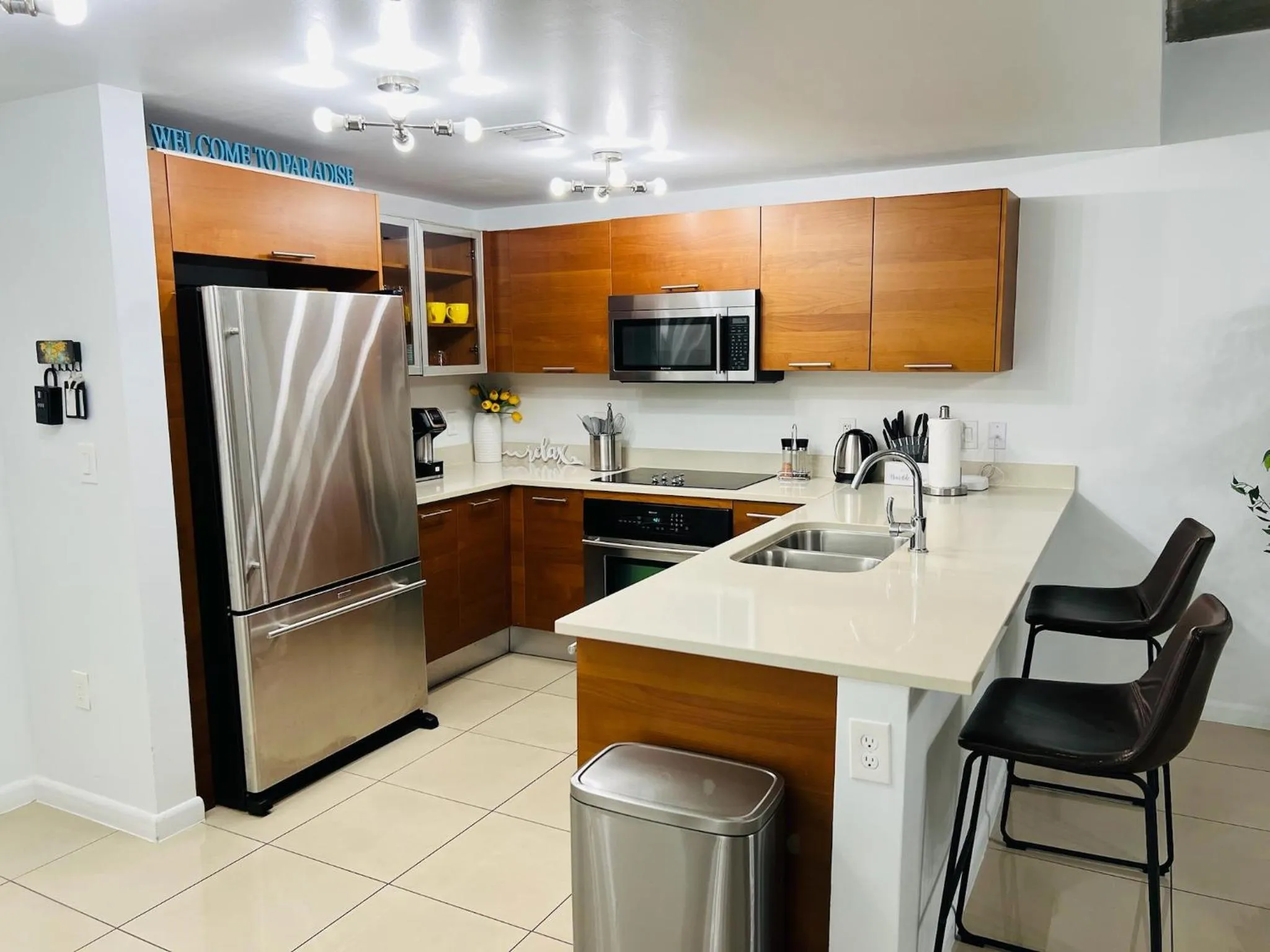 Spacious 2BD 2BTH at Midblock with FREE PARKING