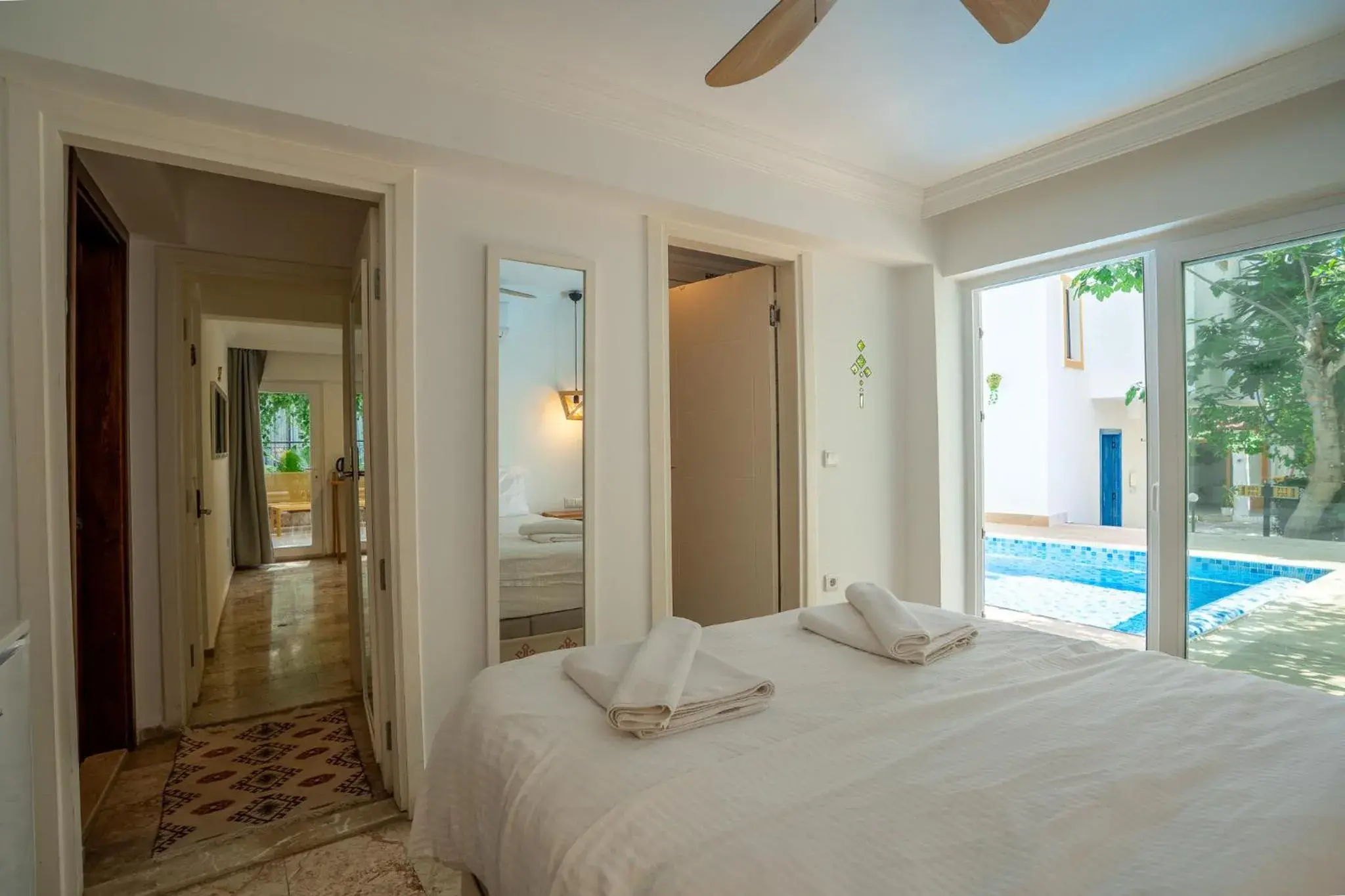 Economy Double Room in Hideaway Economy Double Room in Hideaway