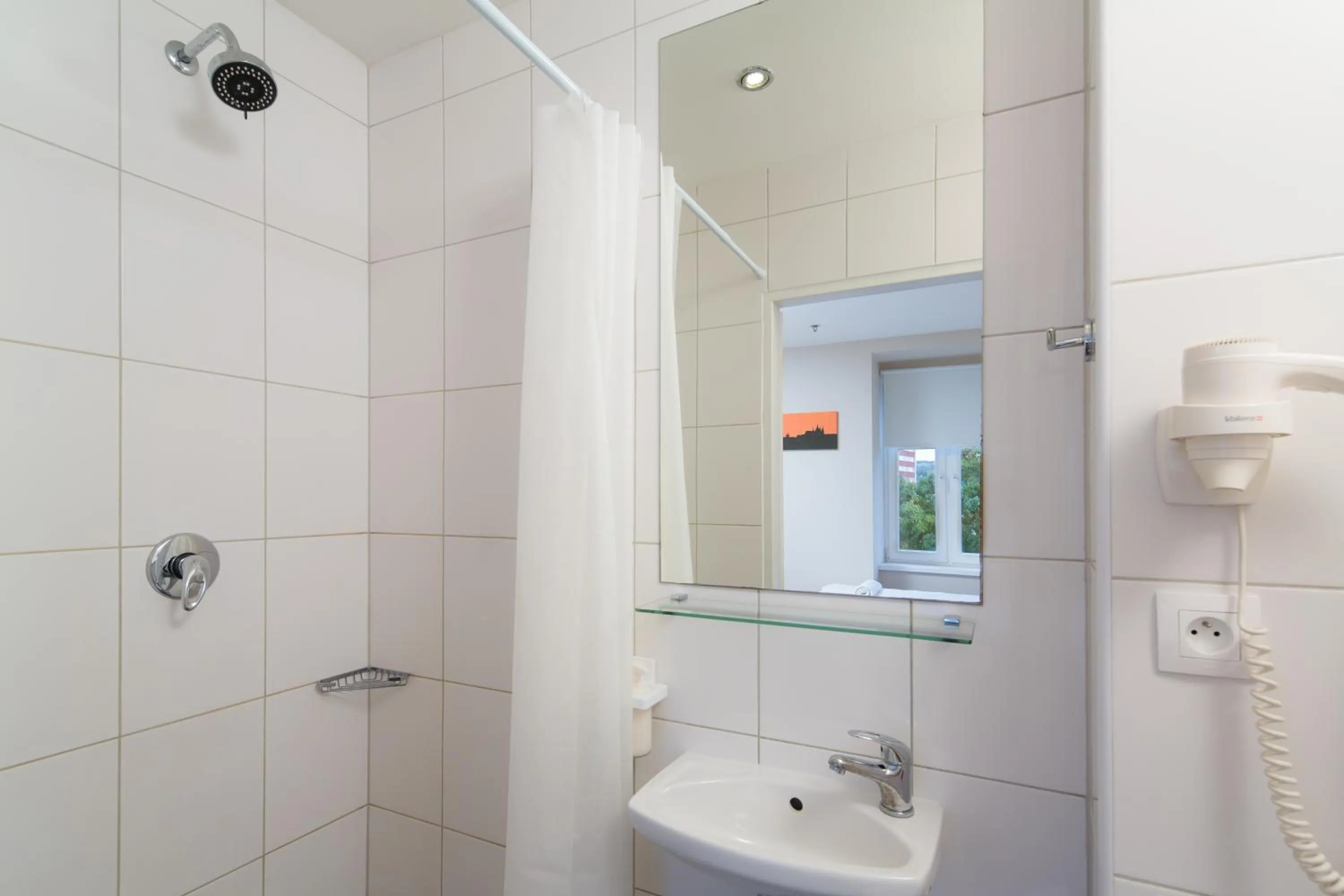 Bathroom in Minimino hotel