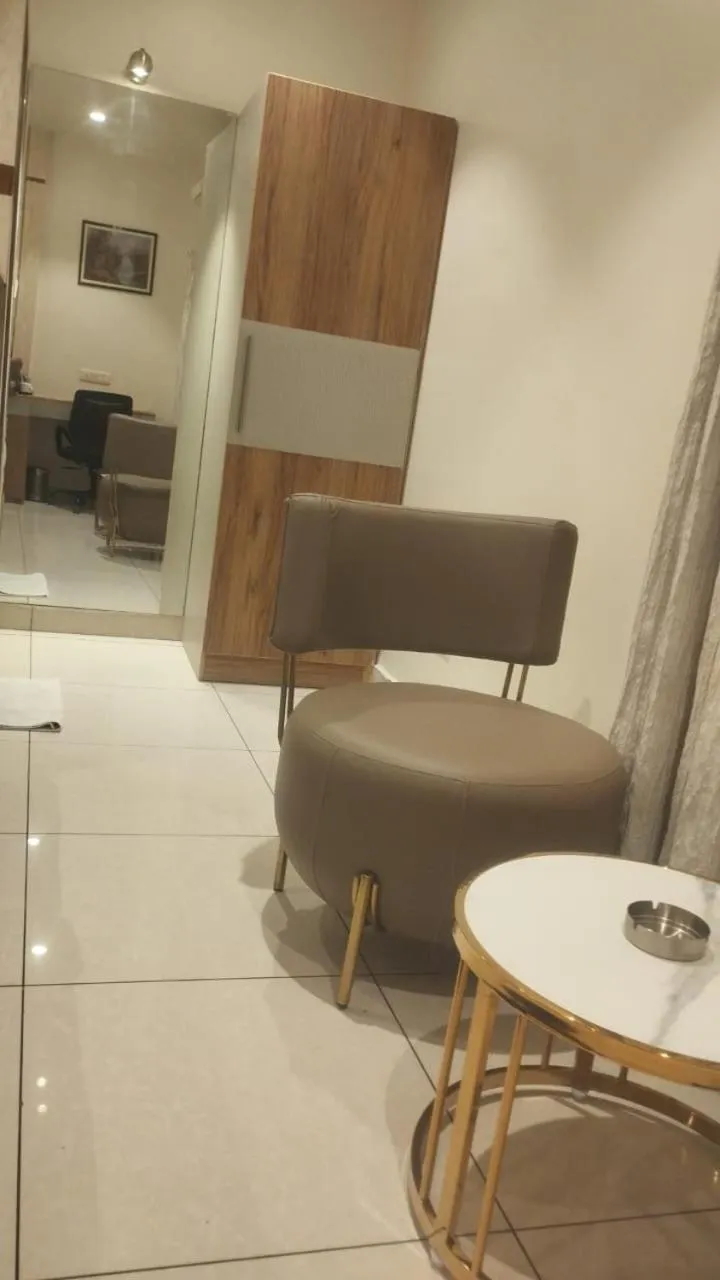 Living room in Hotel Annapoorna Residency