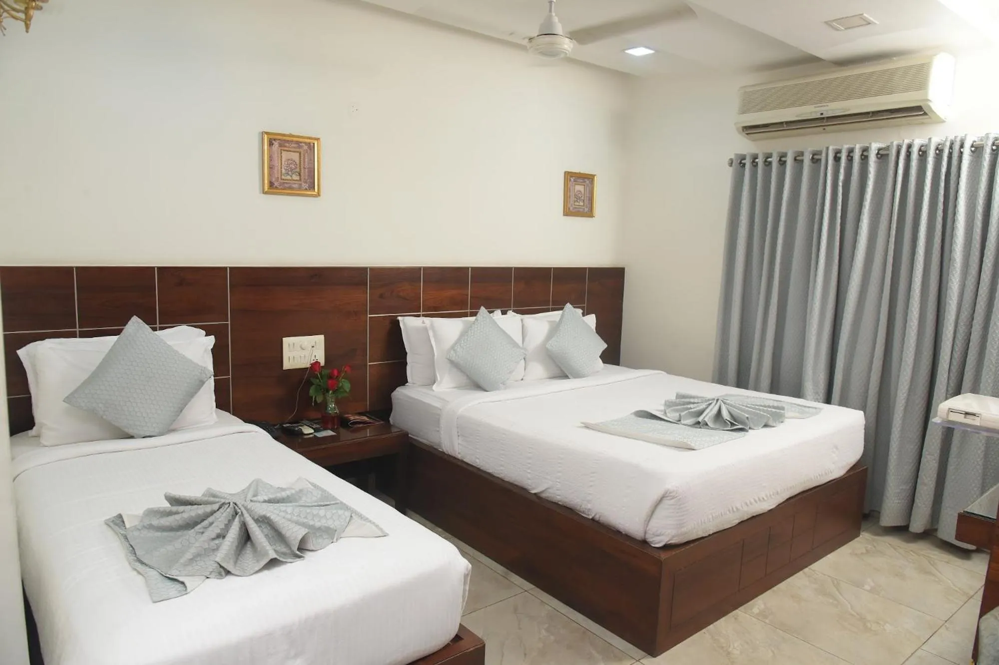 Property building, Bed in Hotel Annapoorna Residency
