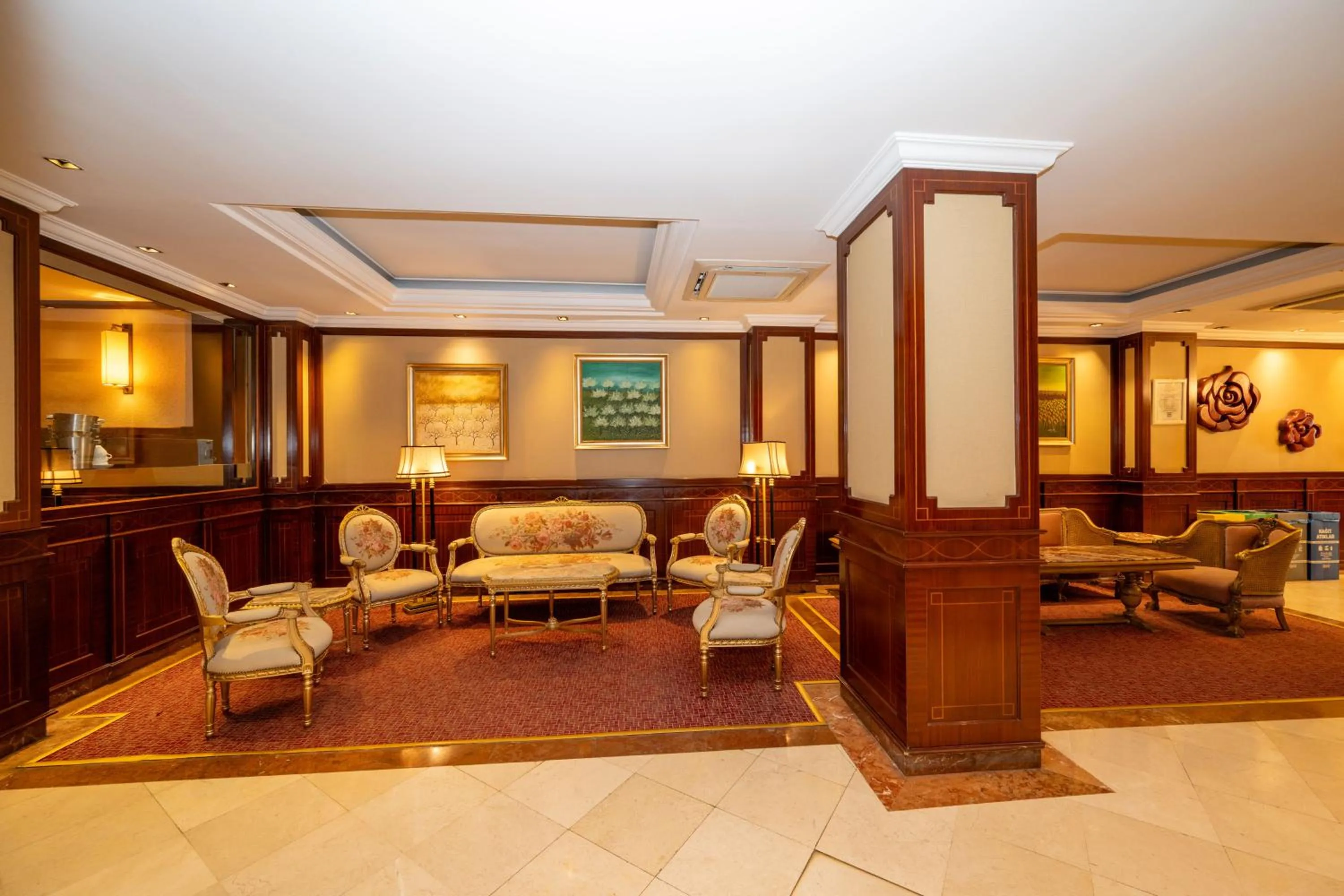 Seating area in Pera Rose Hotel & Spa