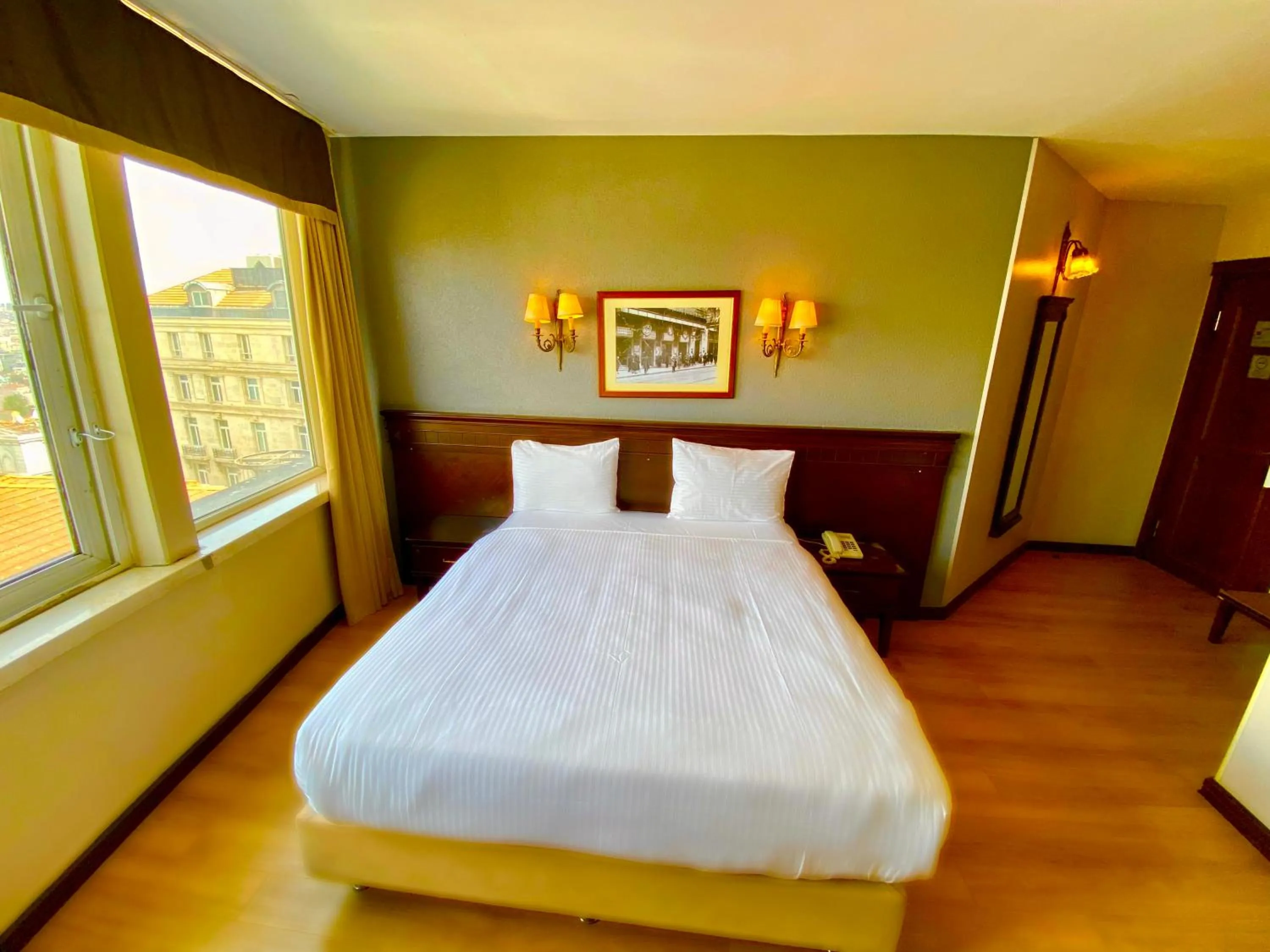 Photo of the whole room, Bed in Pera Rose Hotel & Spa