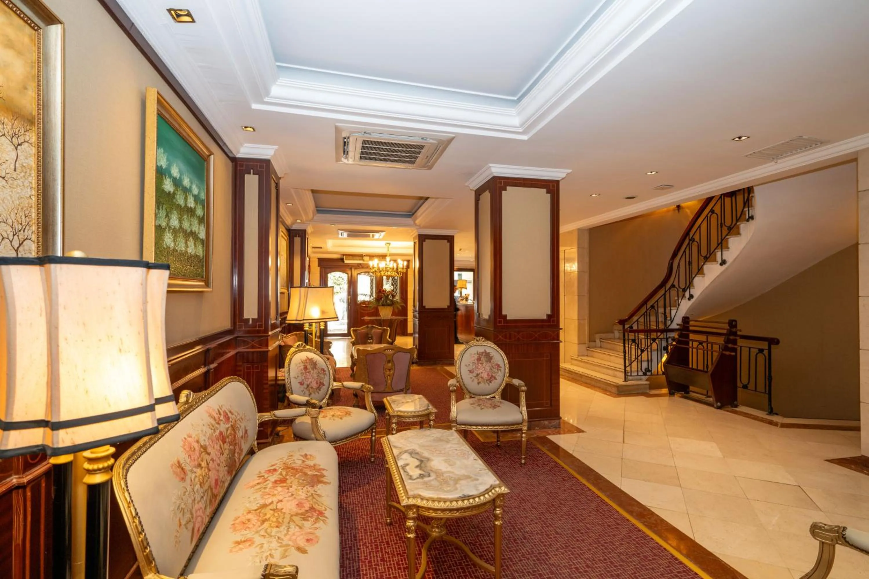 Lobby or reception in Pera Rose Hotel & Spa