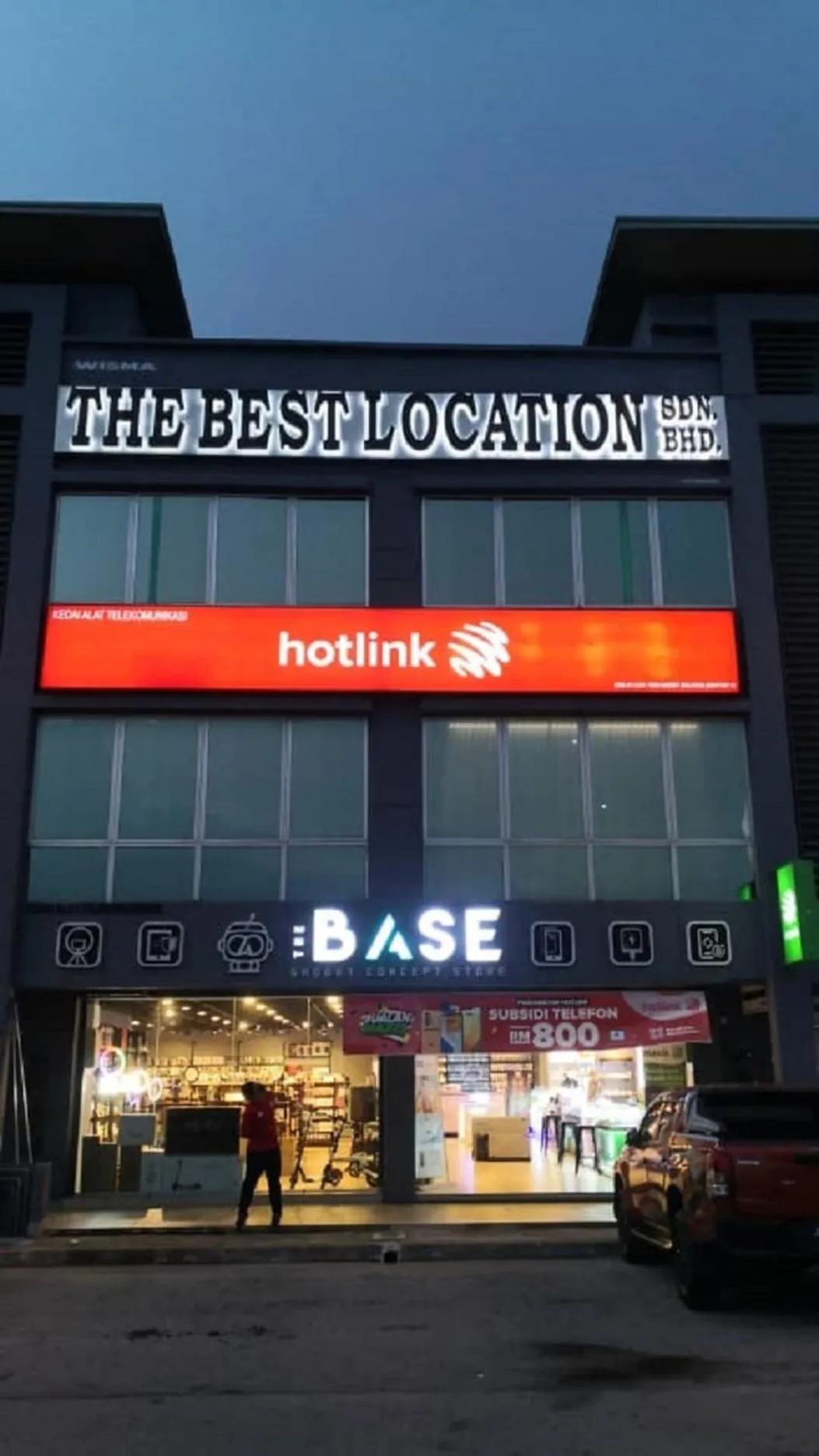 Property building in THE BEST LOCATION