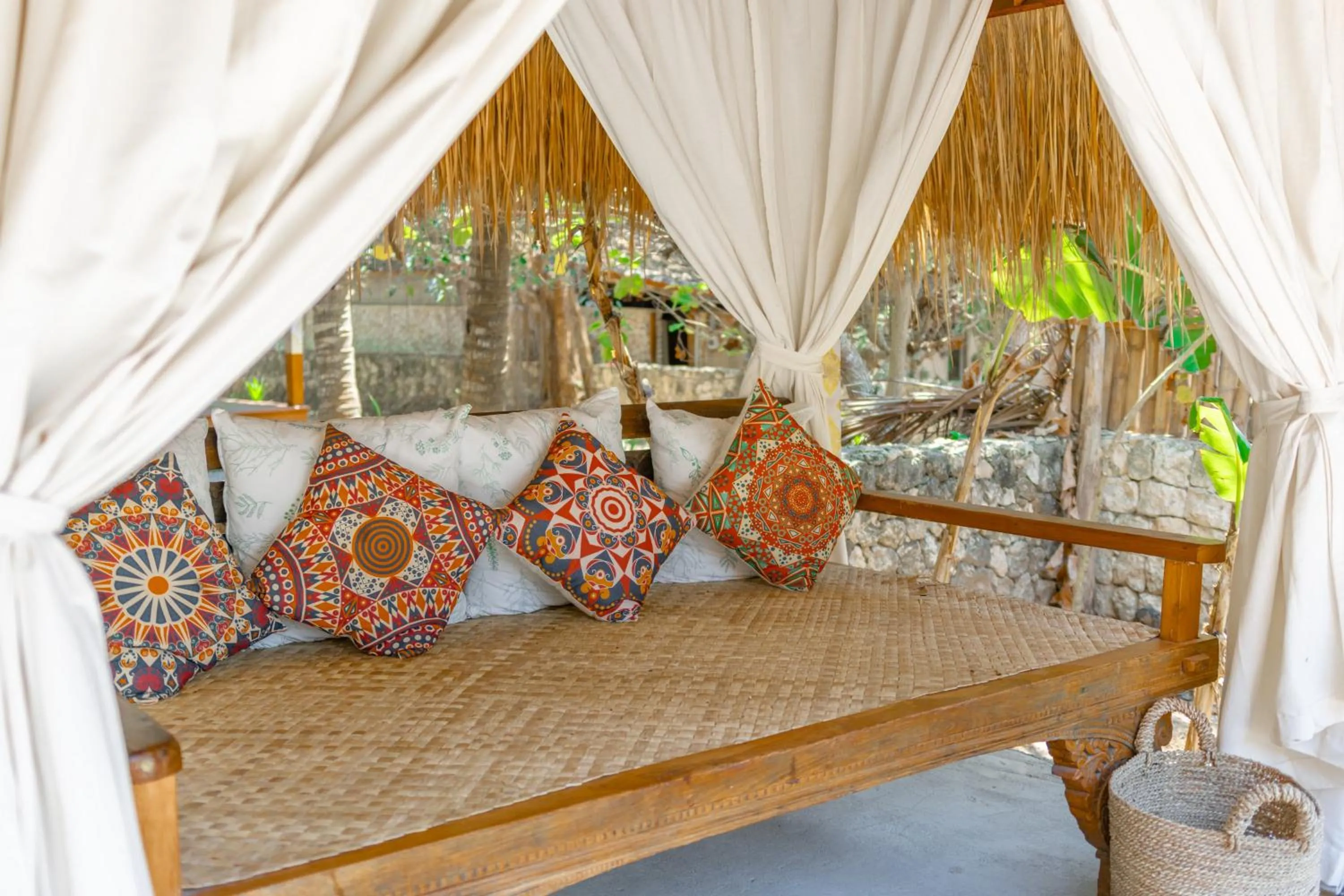 Day in Golden Garuda Cottages