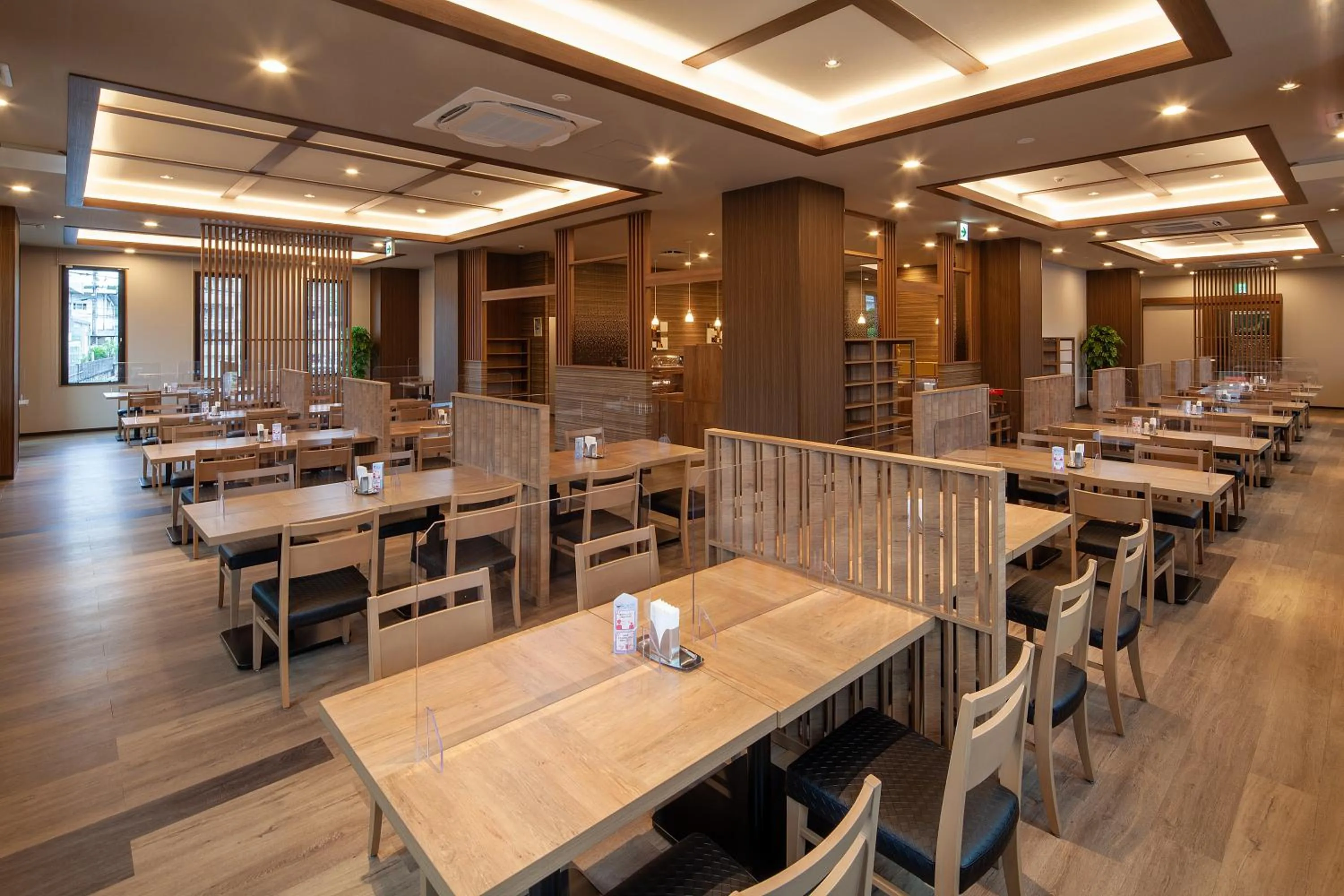 Restaurant/places to eat in Hotel Route Inn Shunan - Tokuyama Higashi Inter -