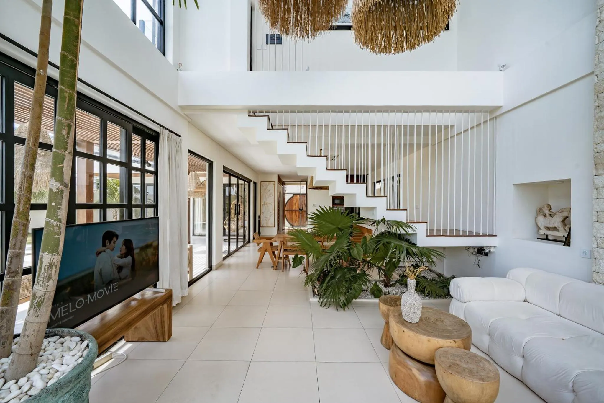 TV and multimedia in Rumah Simba